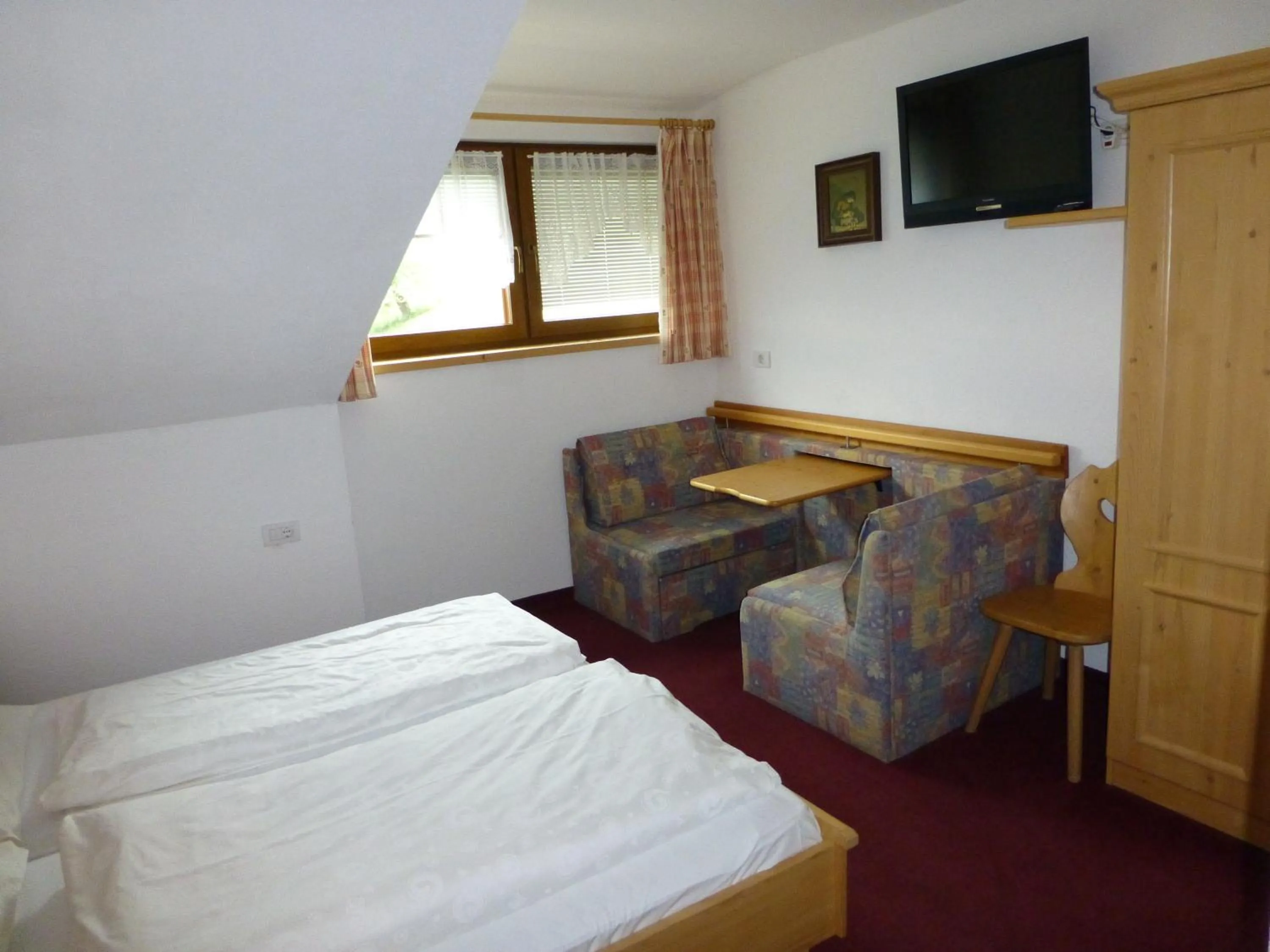 Decorative detail, Bed in Berggasthof Häusler