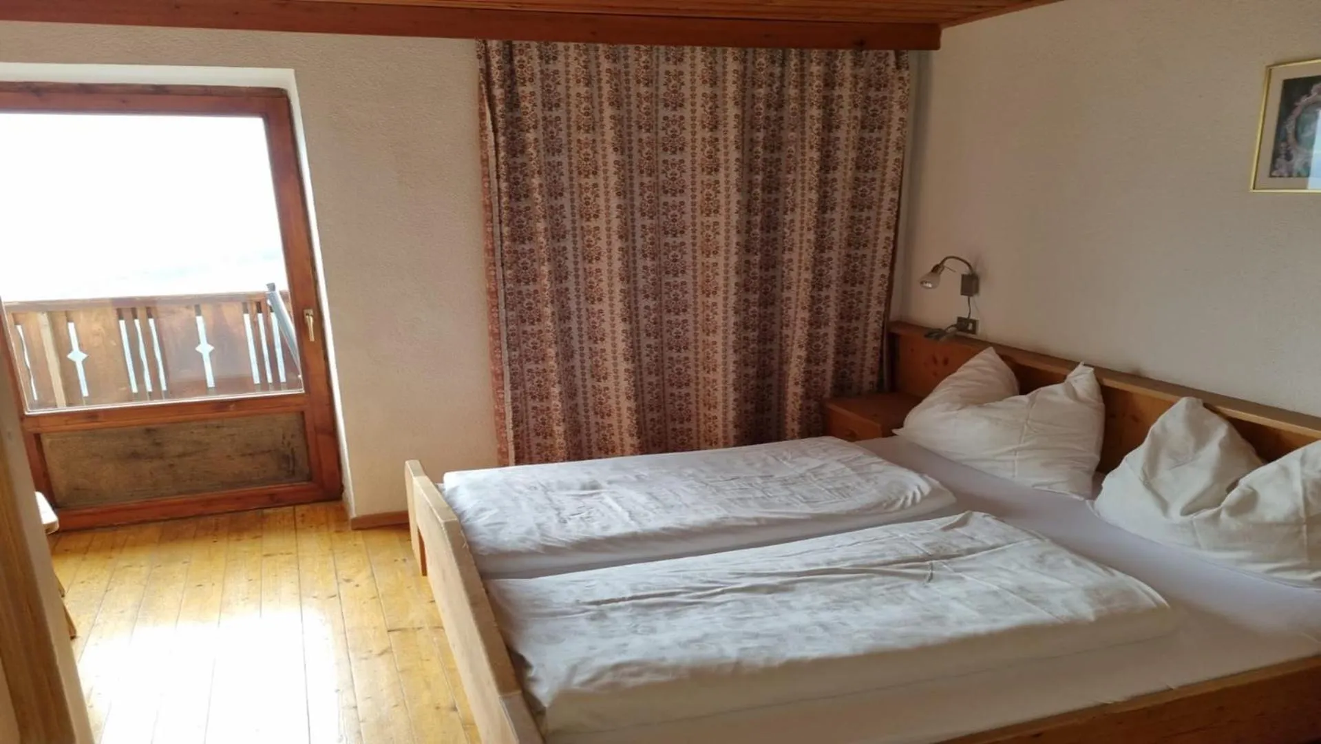 Bed in Berggasthof Häusler