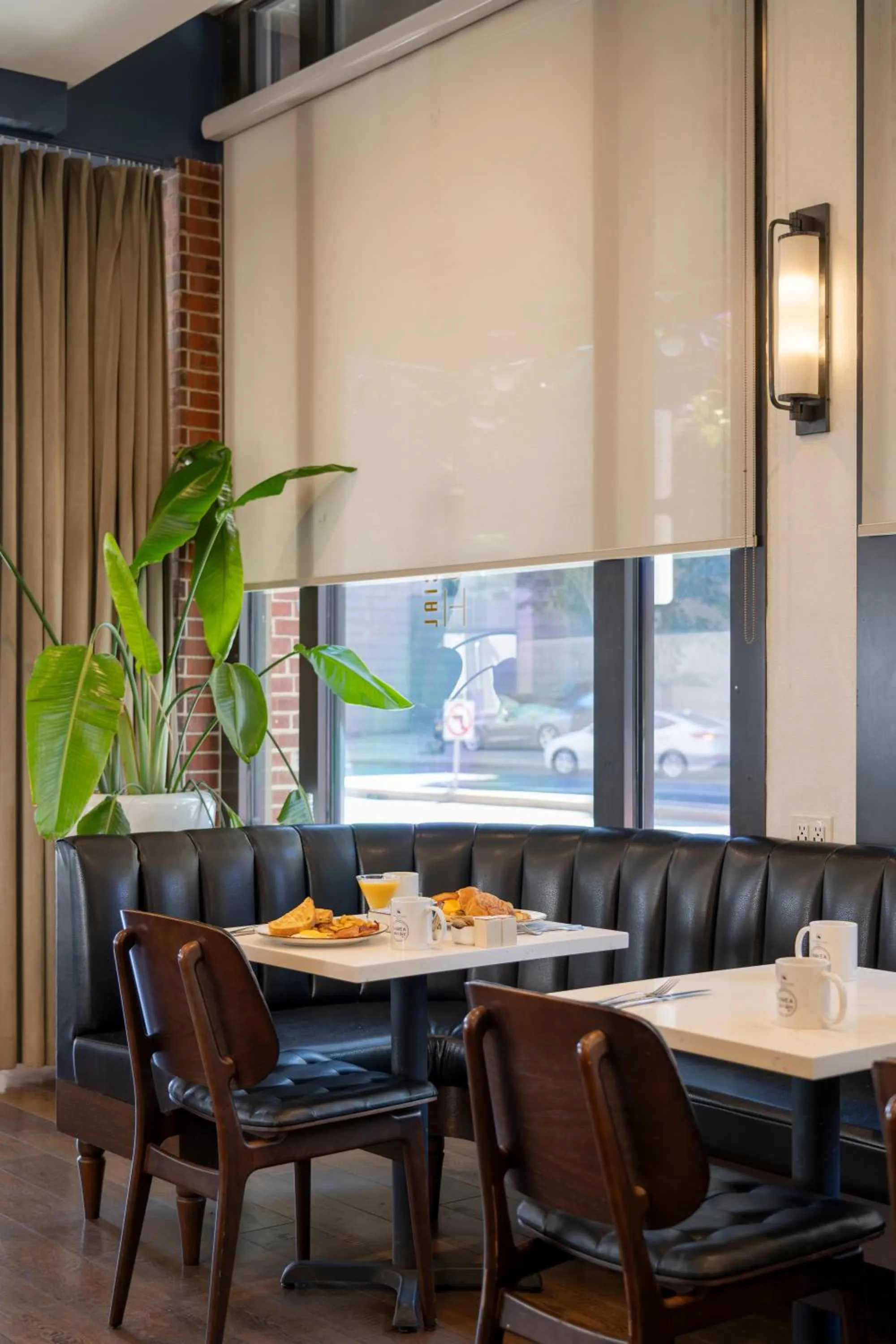 Restaurant/places to eat in Eurostars The Boxer