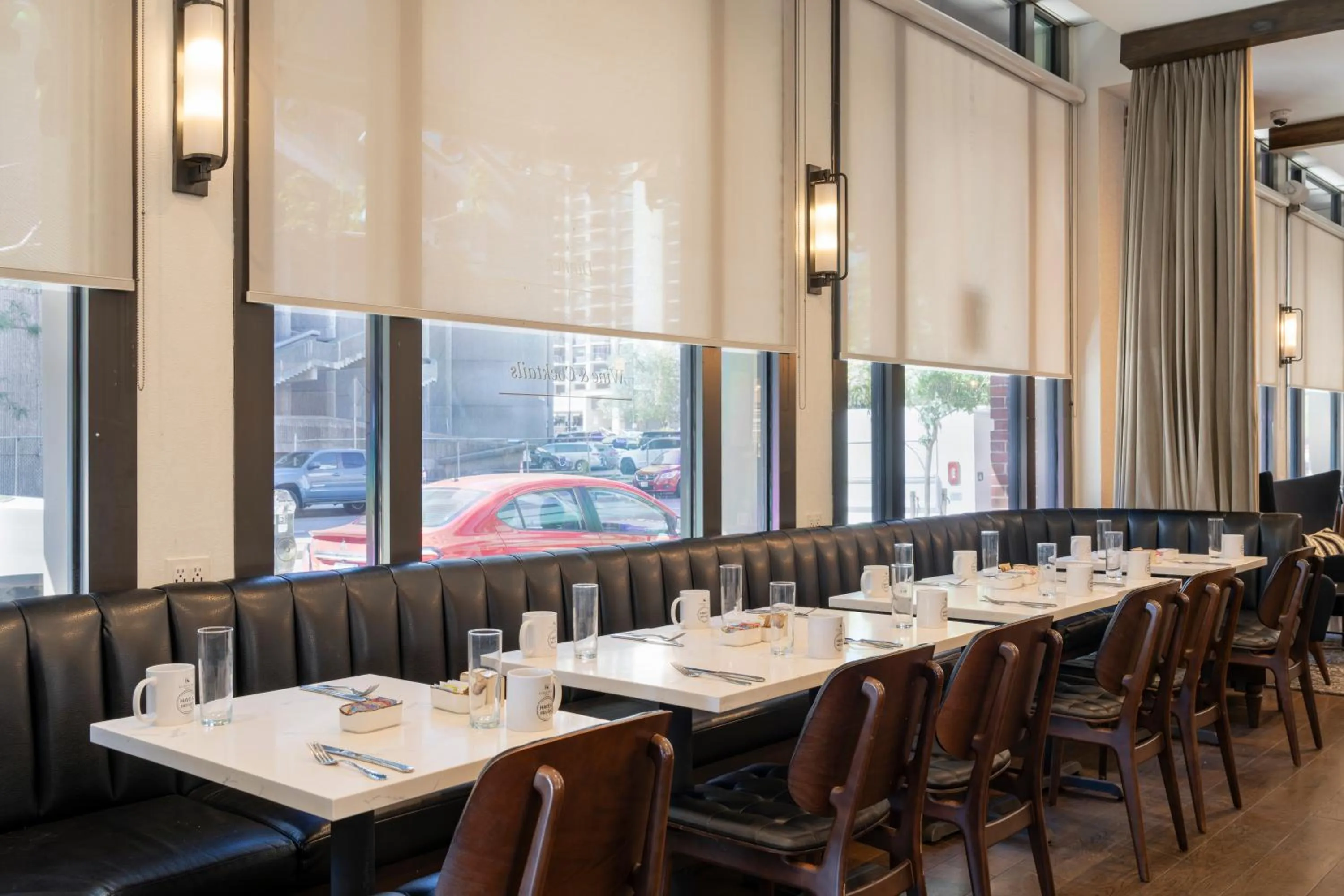 Restaurant/places to eat in Eurostars The Boxer