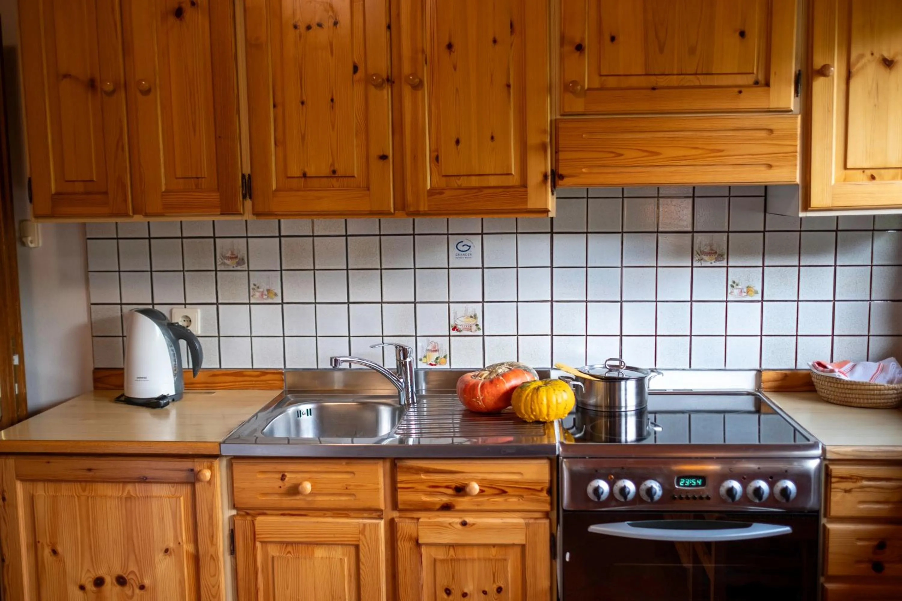 kitchen in Residence Obermoarhof - Family Apartments with Pool & Playground