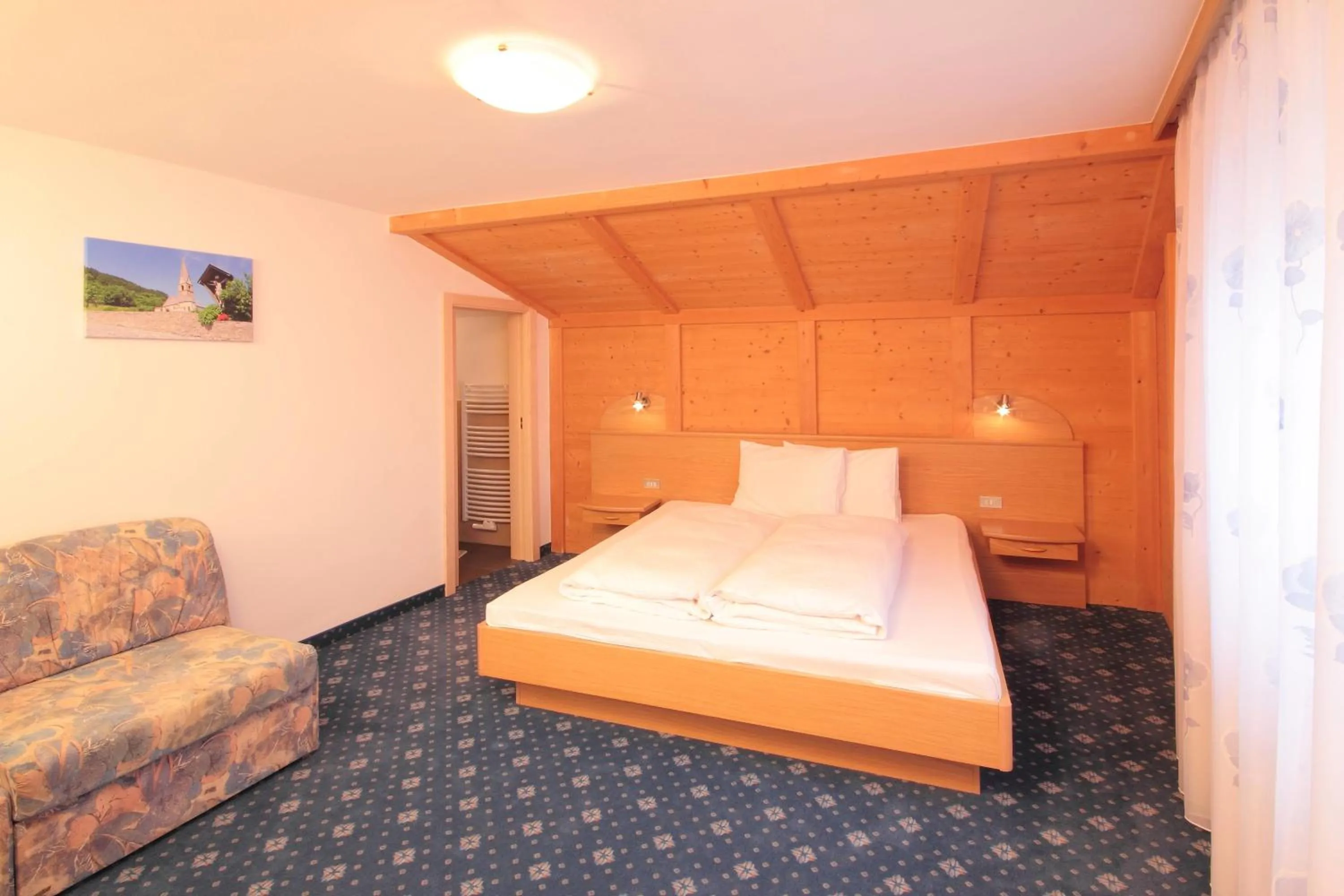 Photo of the whole room, Bed in Pension & Residence Astoria