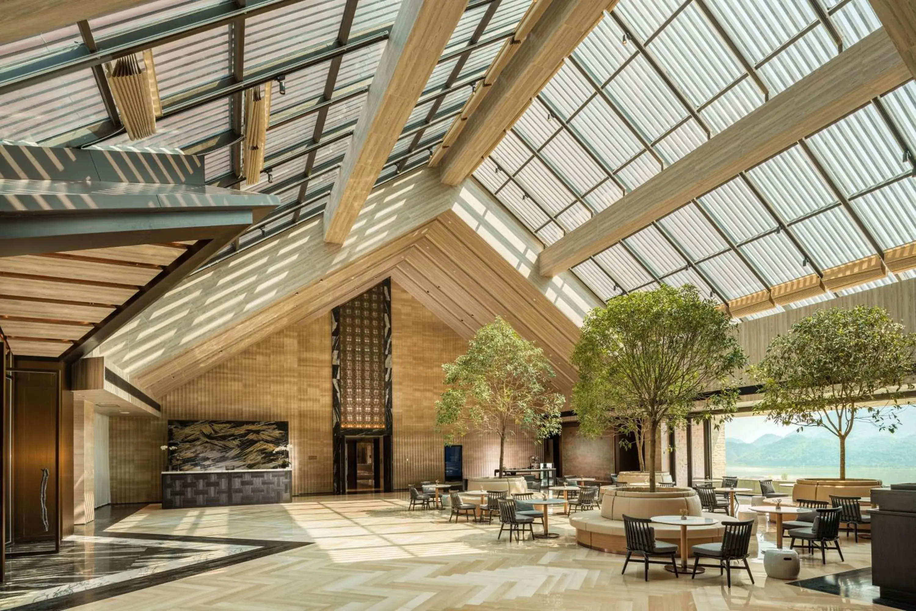 Lobby or reception in Conrad Hangzhou Tonglu Lobby or reception in Conrad Hangzhou Tonglu