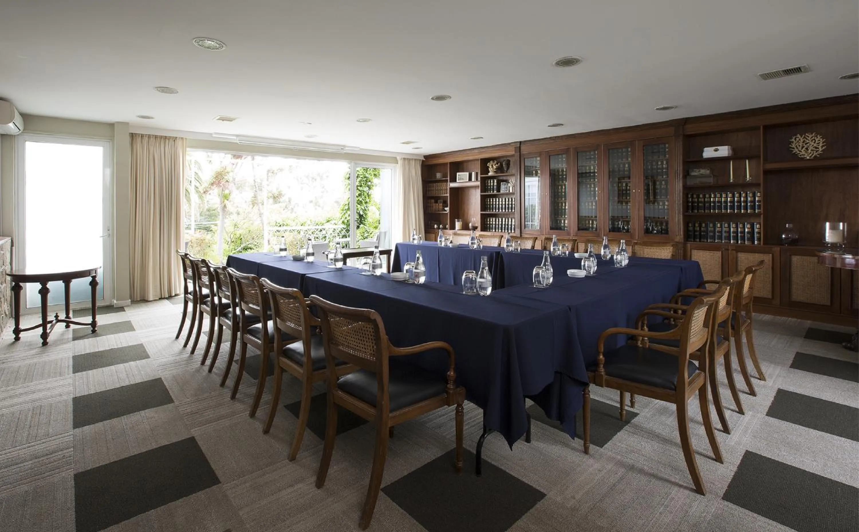 Business facilities in Hotel Isla Seca