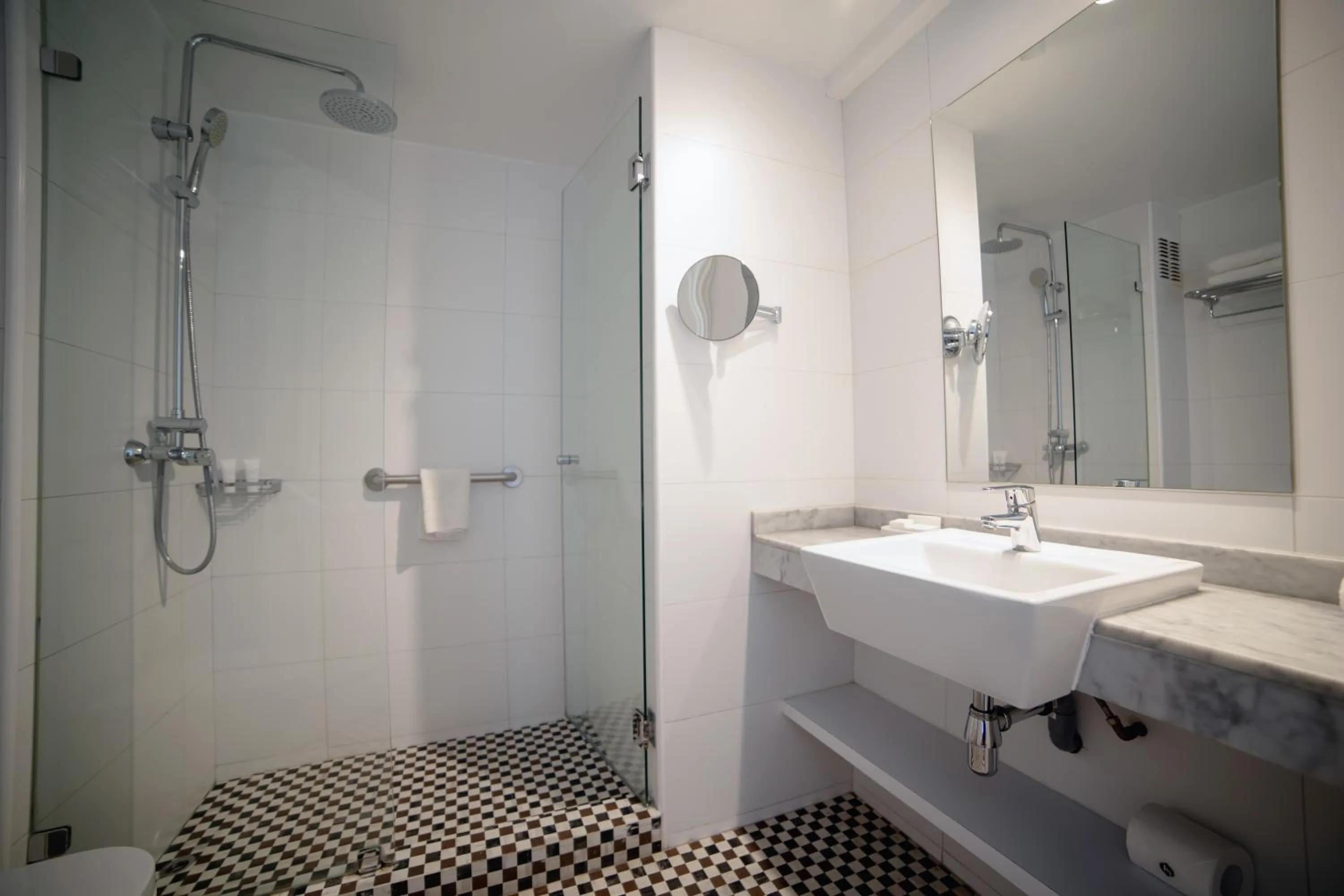 Bathroom in Hotel Isla Seca