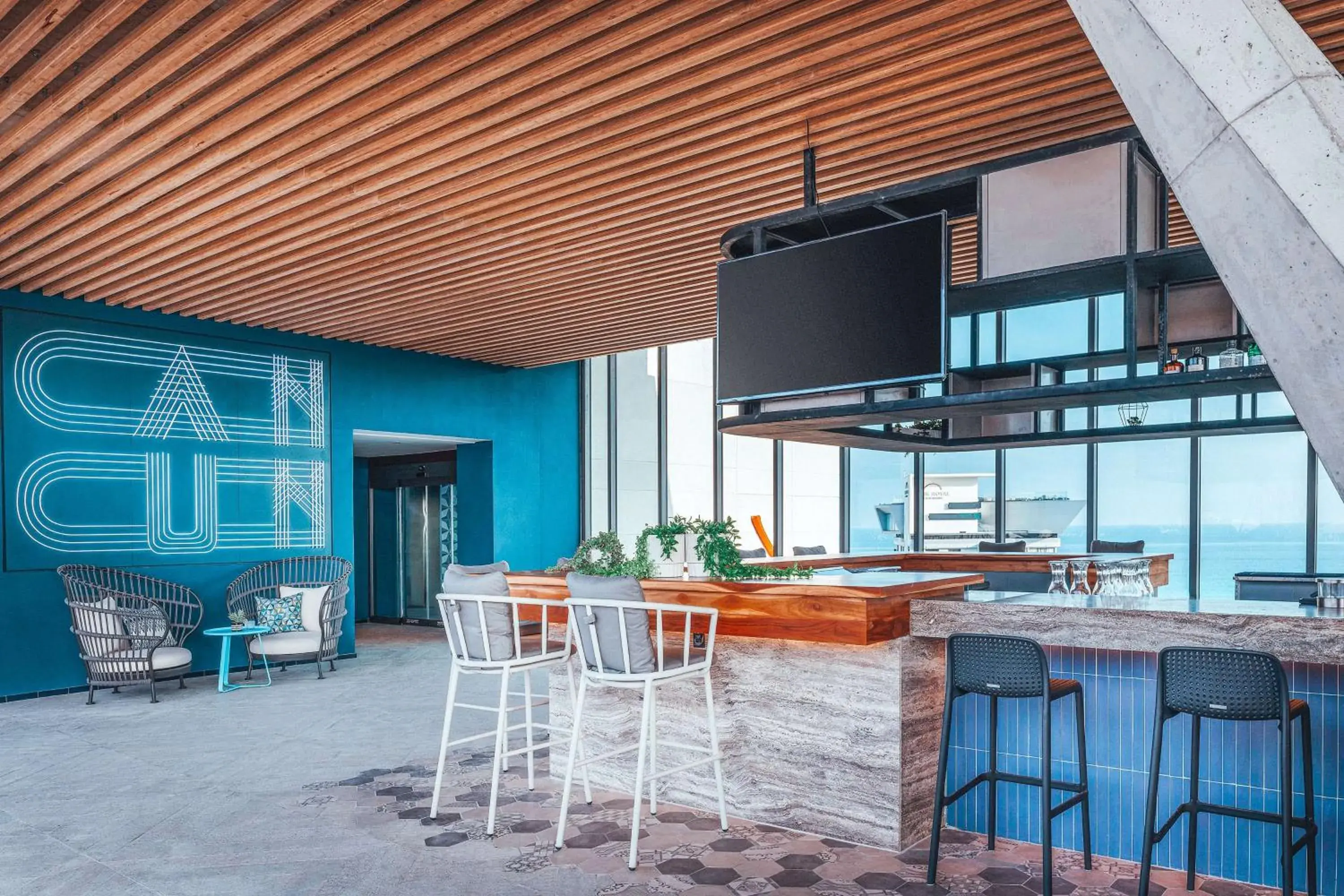 Lounge or bar in Canopy By Hilton Cancun La Isla Lounge or bar in Canopy By Hilton Cancun La Isla