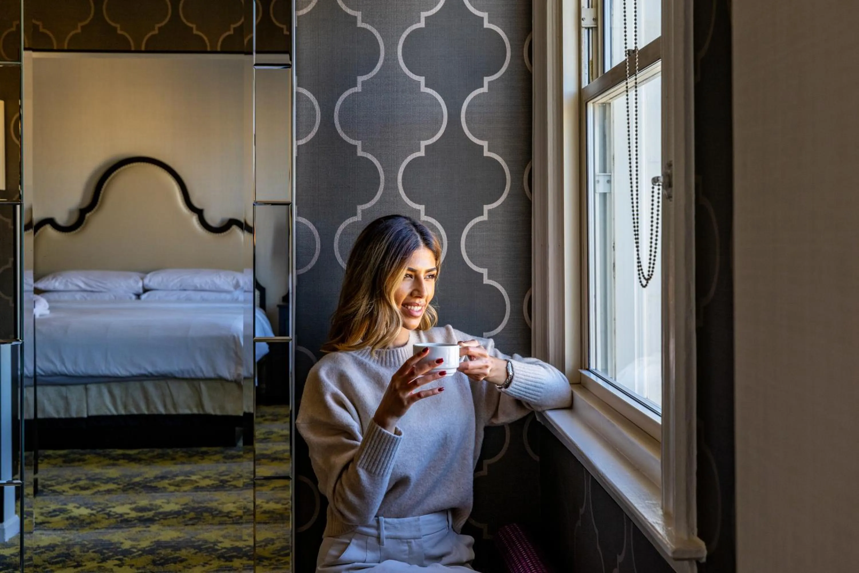 Bedroom, Bed in The Churchill Hotel Near Embassy Row
