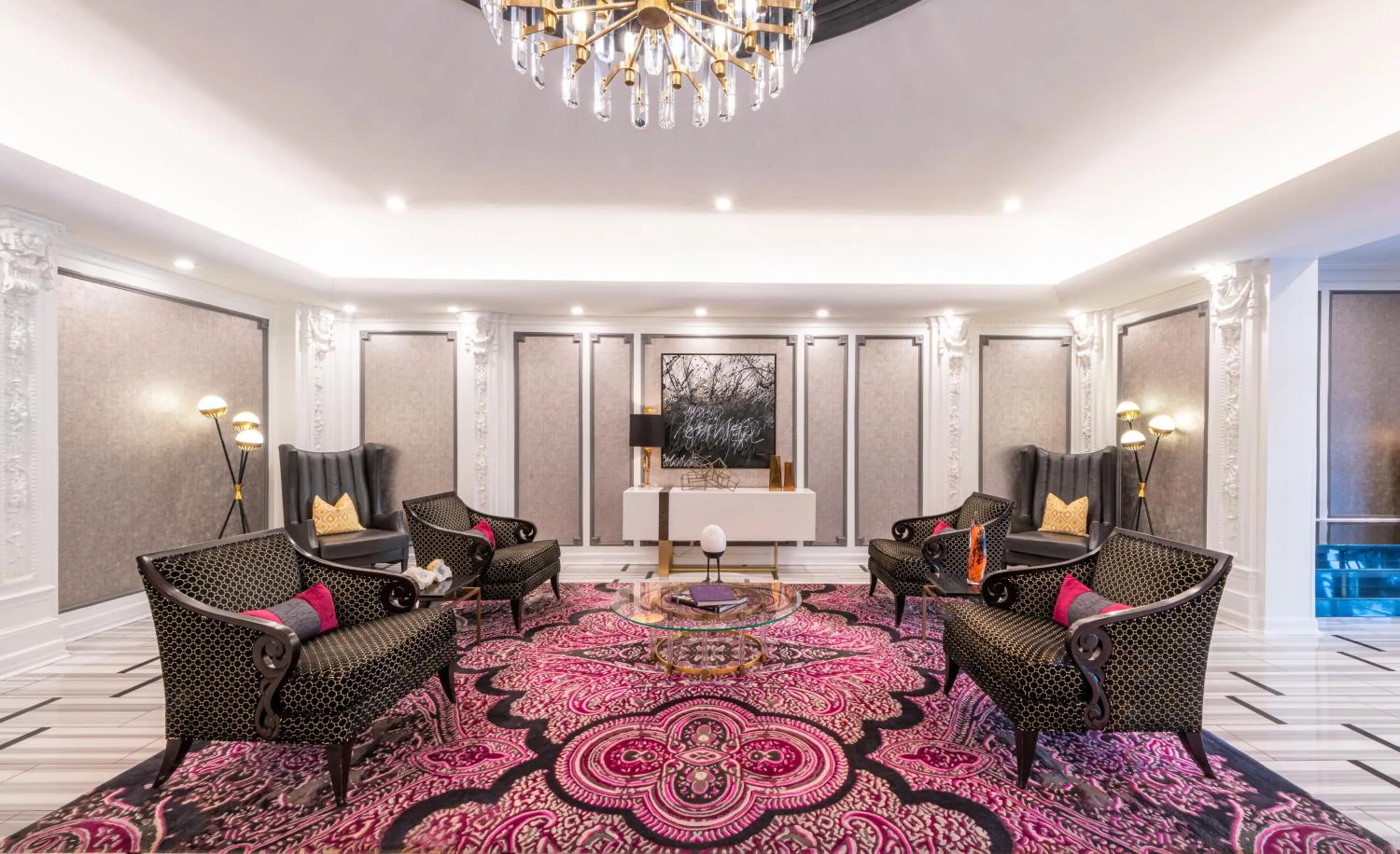 Lobby or reception in The Churchill Hotel Near Embassy Row