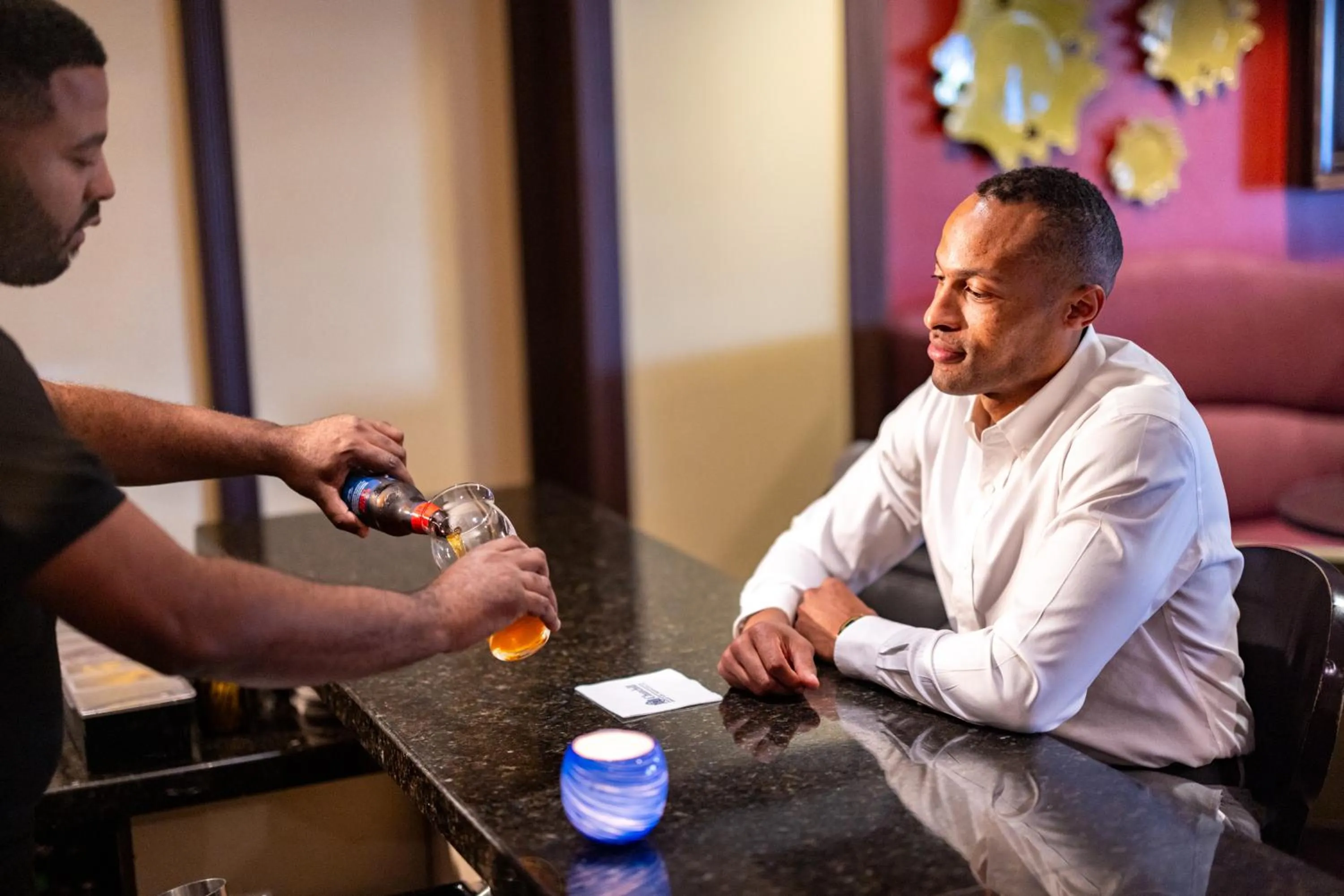 Lounge or bar in The Churchill Hotel Near Embassy Row