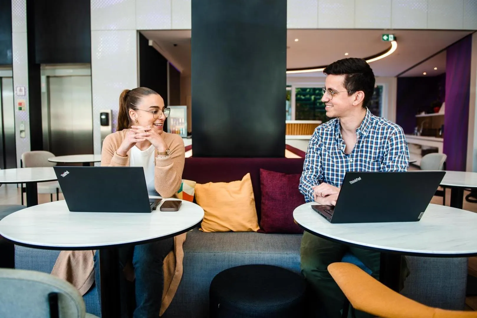 Lounge or bar in YOTEL Porto