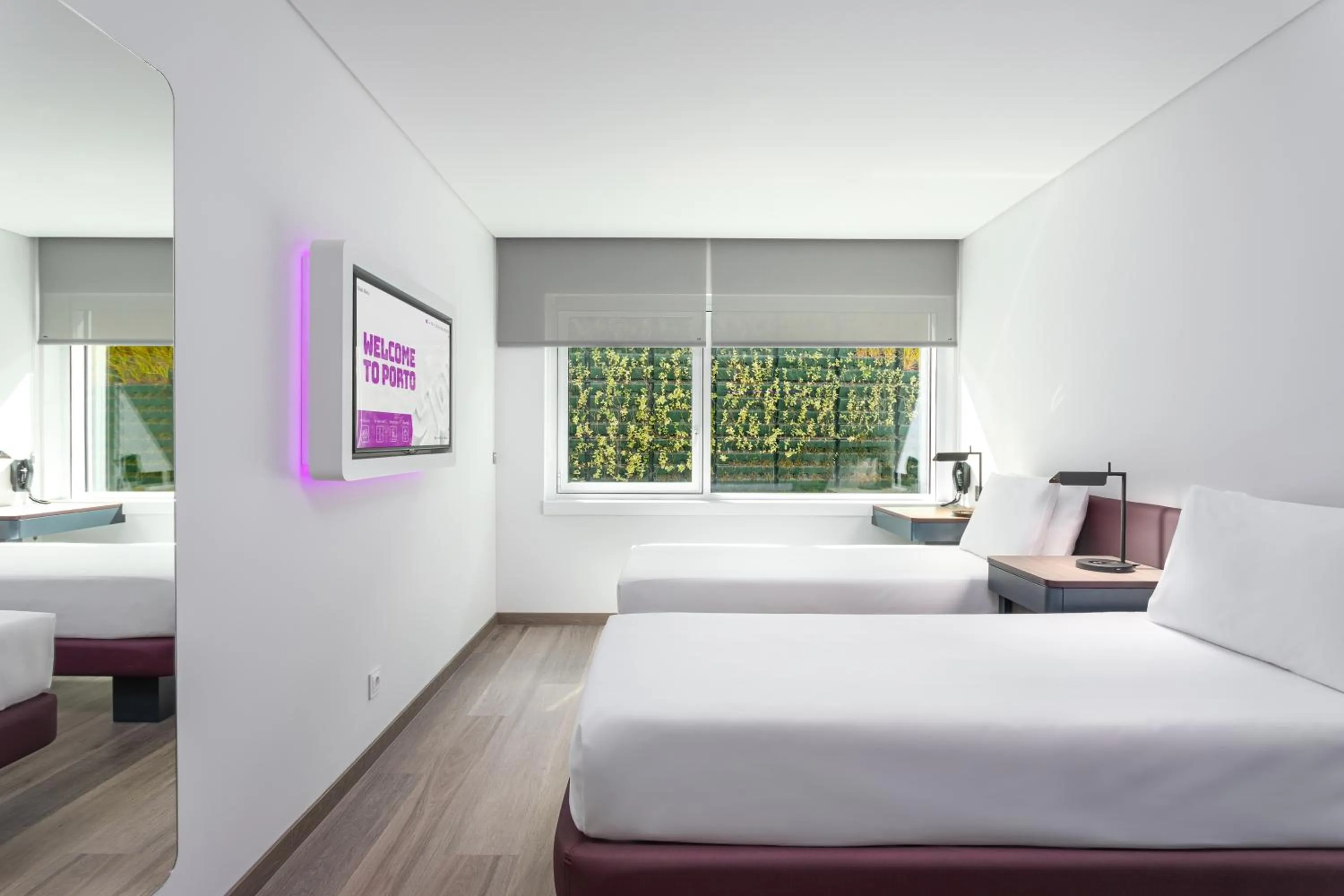 Bedroom, Bed in YOTEL Porto