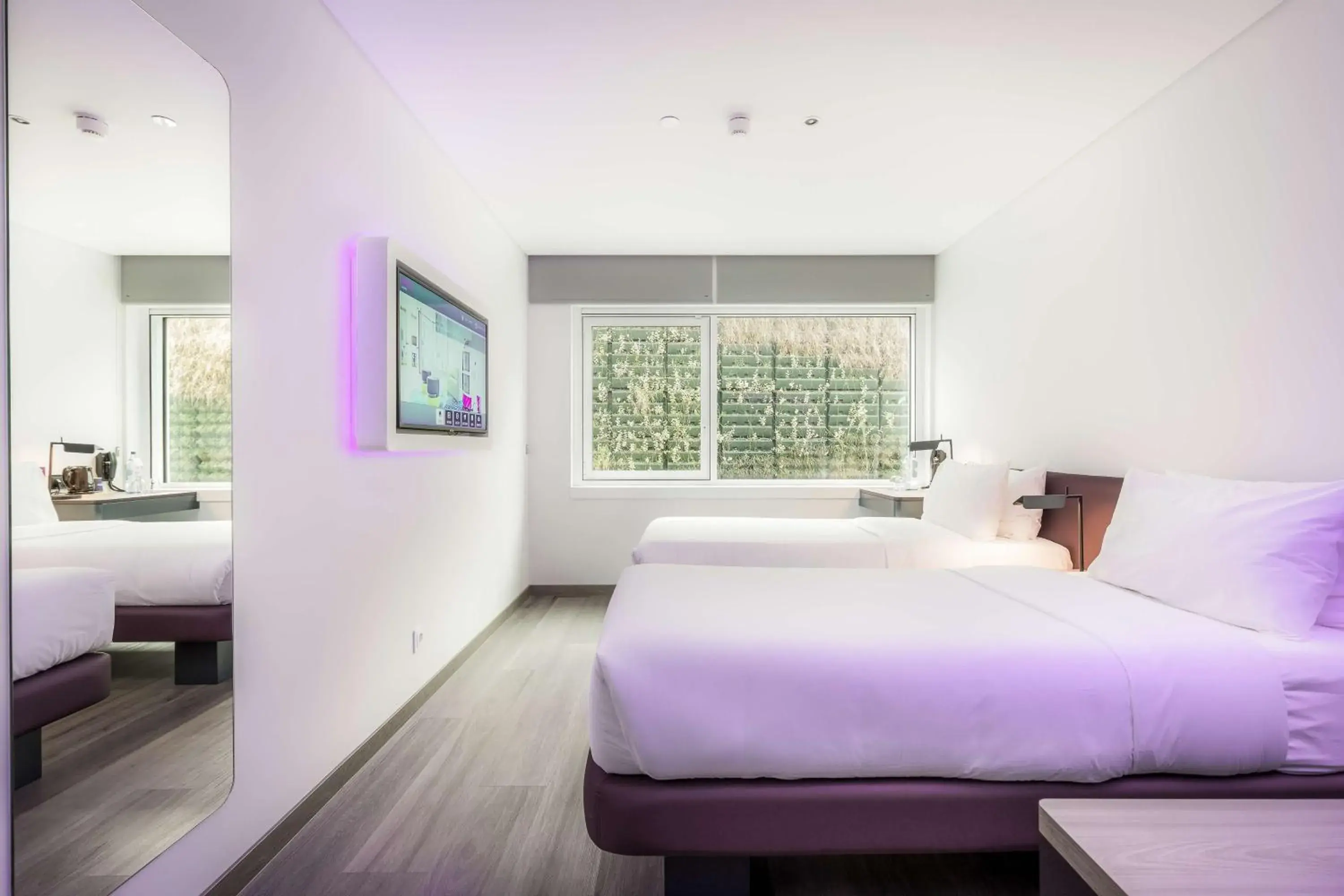 Bedroom, Bed in YOTEL Porto Bedroom, Bed in YOTEL Porto