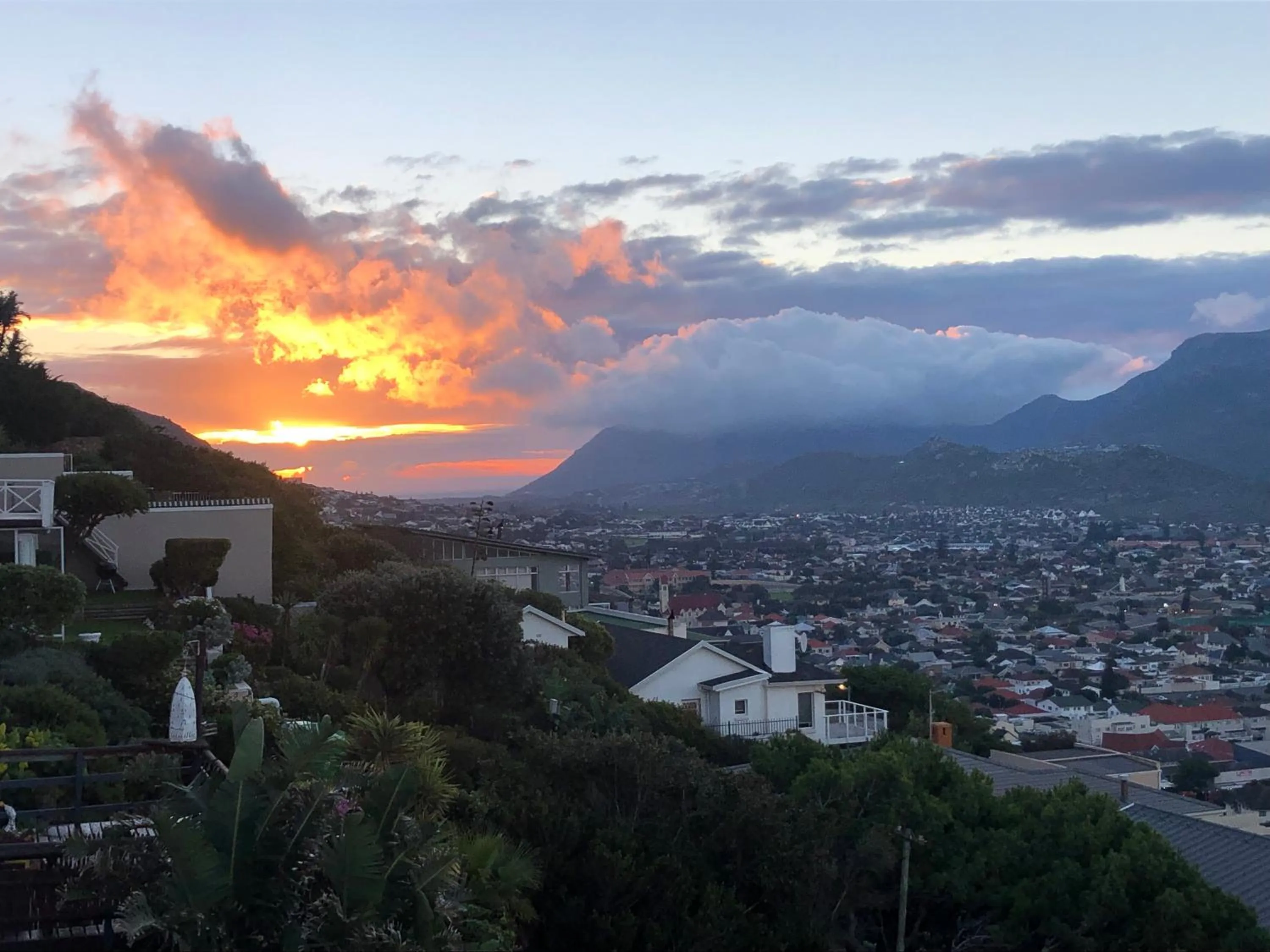 Sunset in 1 Mountain Rd Boutique B & B