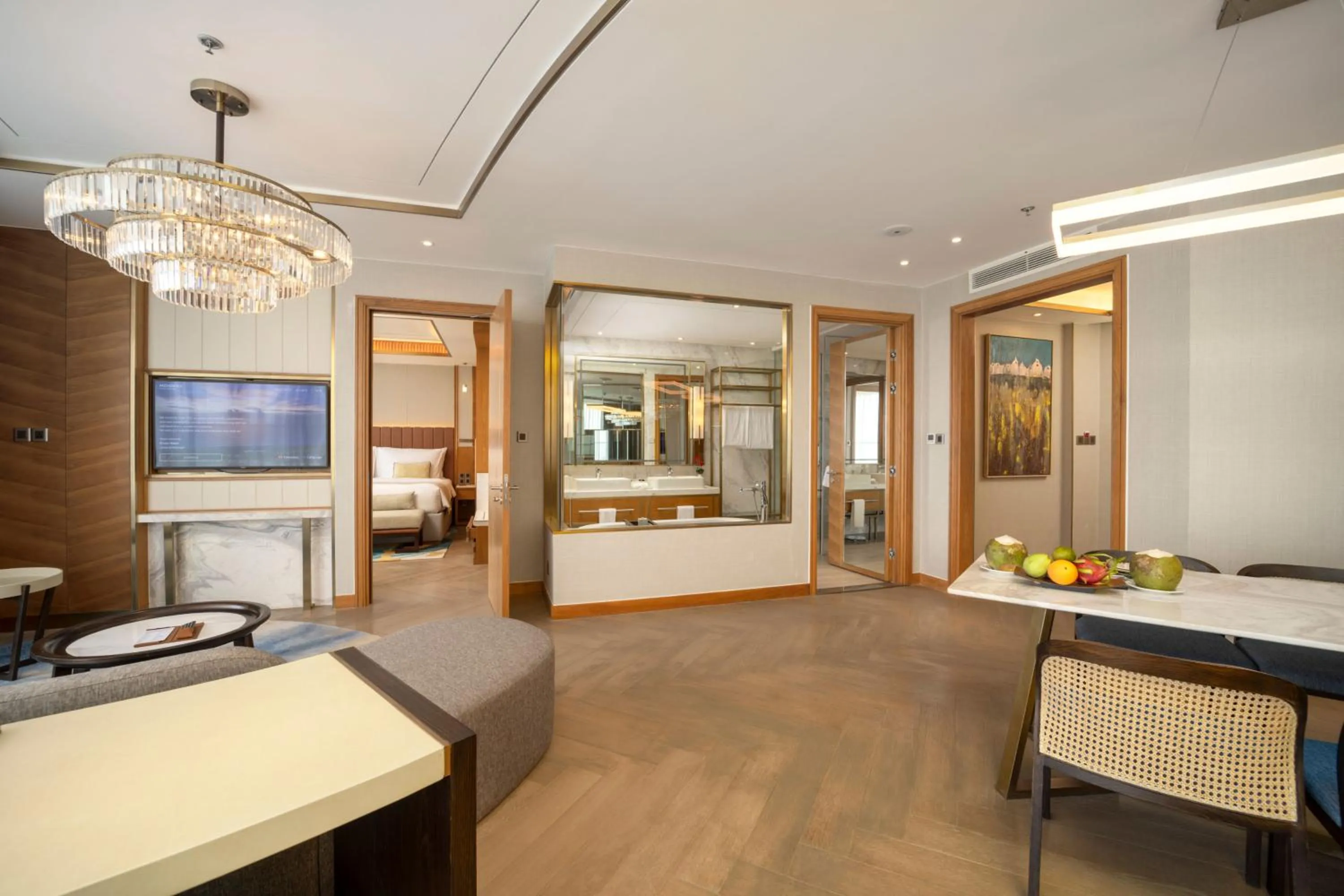 Communal lounge/ TV room in Mövenpick Resort Cam Ranh