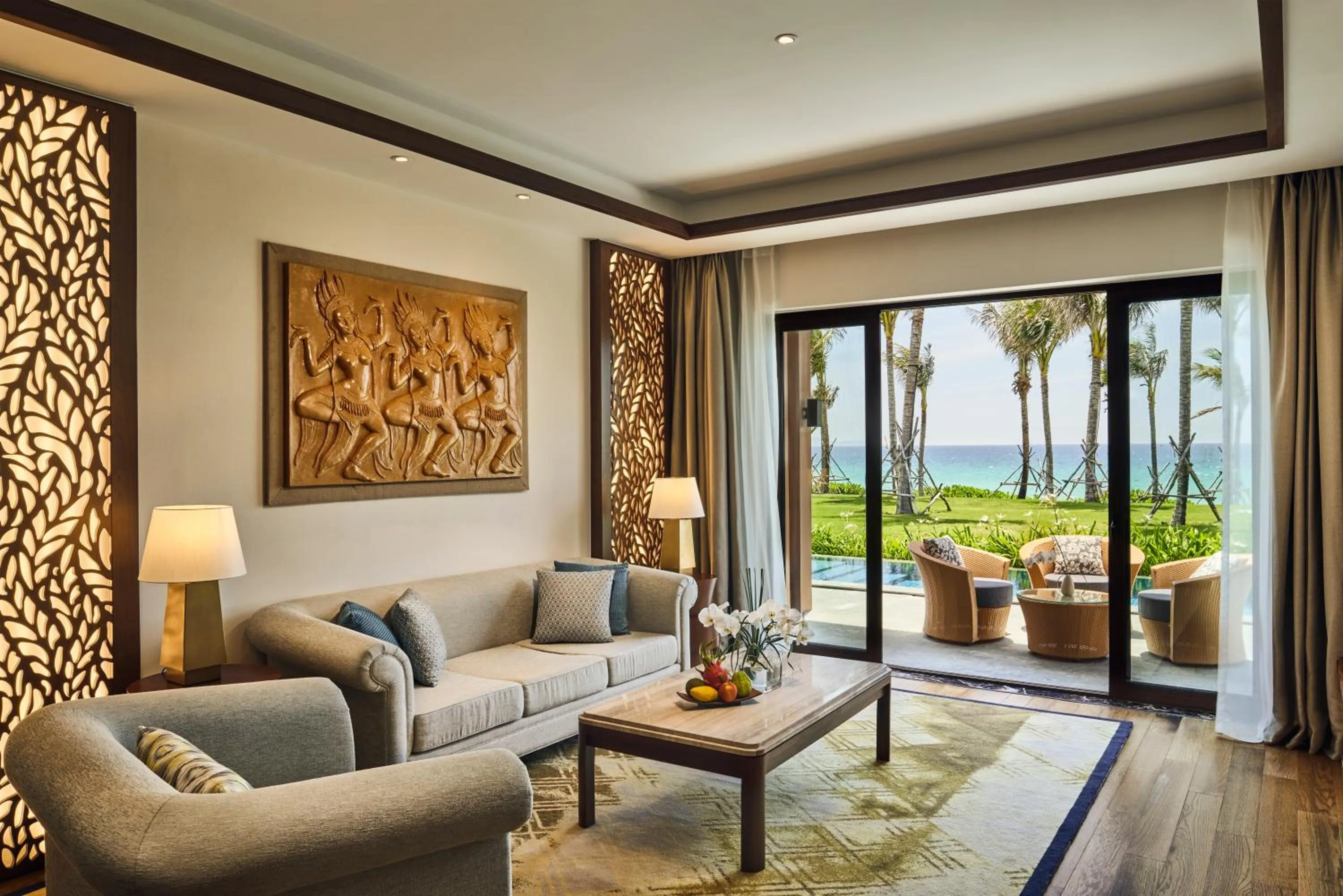 Living room in Mövenpick Resort Cam Ranh