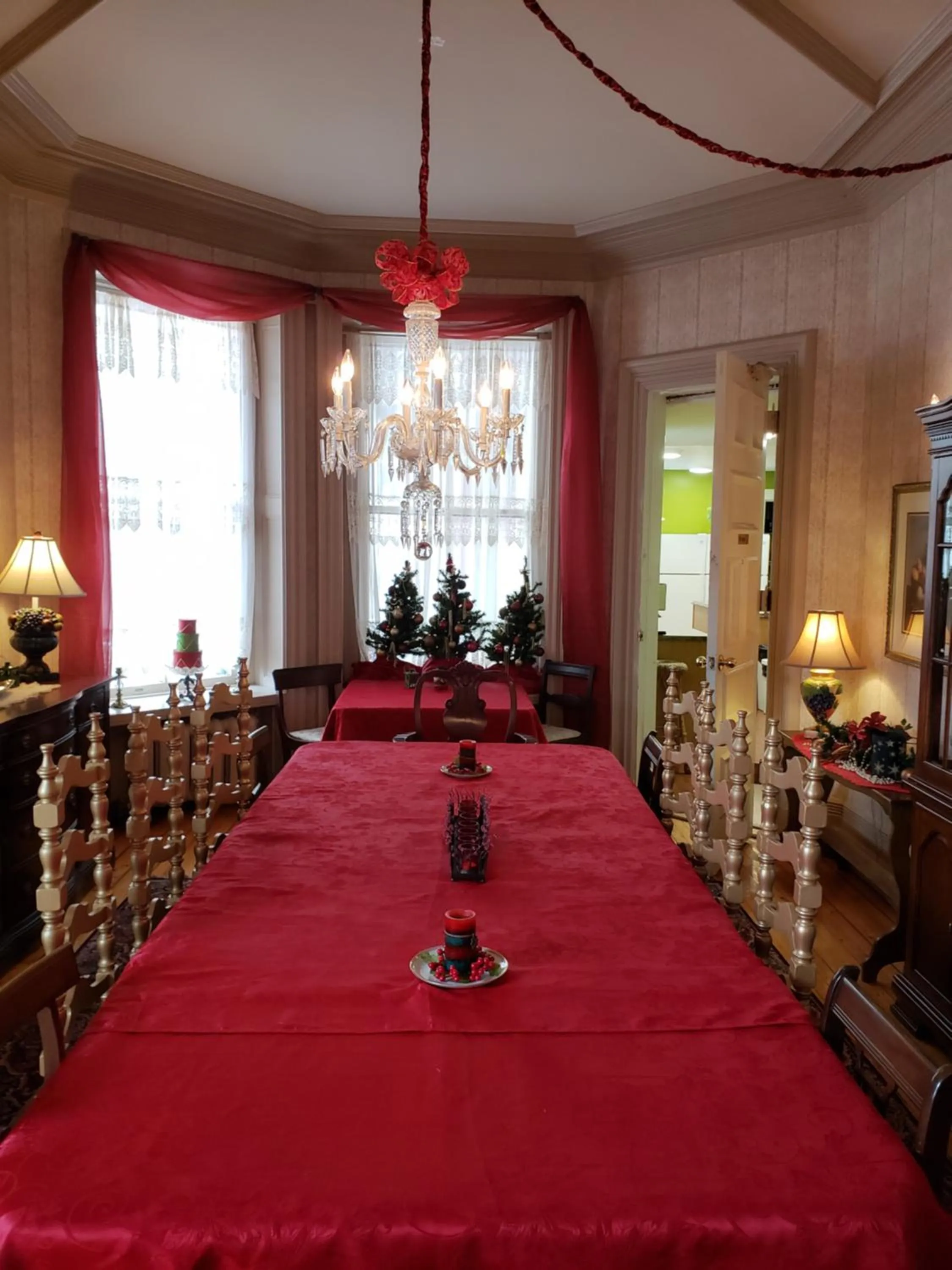 Dining area in Chipman Hill Suites - Sydney Street