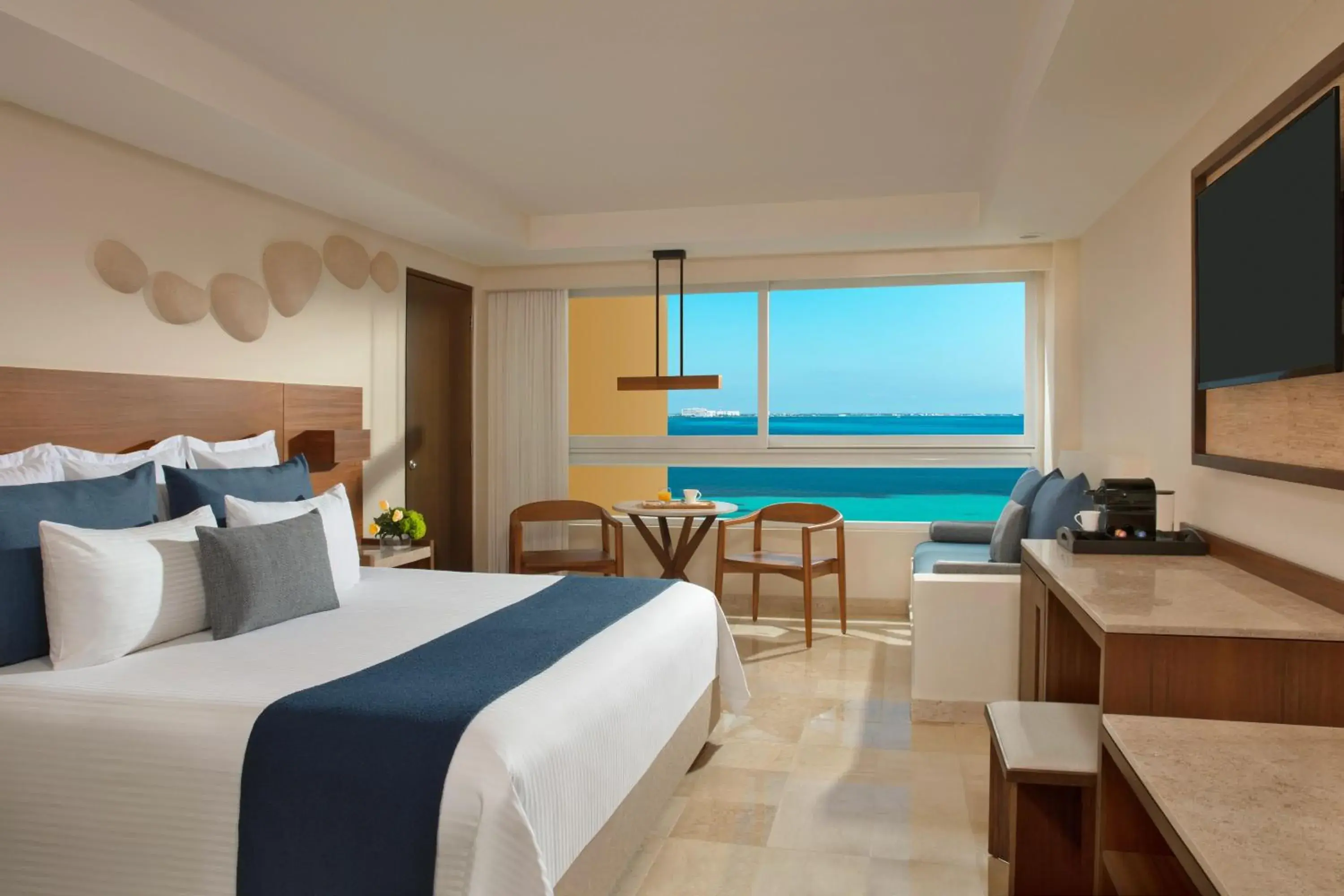 Family Suite ( 3 Adults + 1 Child ) in Dreams Sands Cancun Resort & Spa Family Suite ( 3 Adults + 1 Child ) in Dreams Sands Cancun Resort & Spa