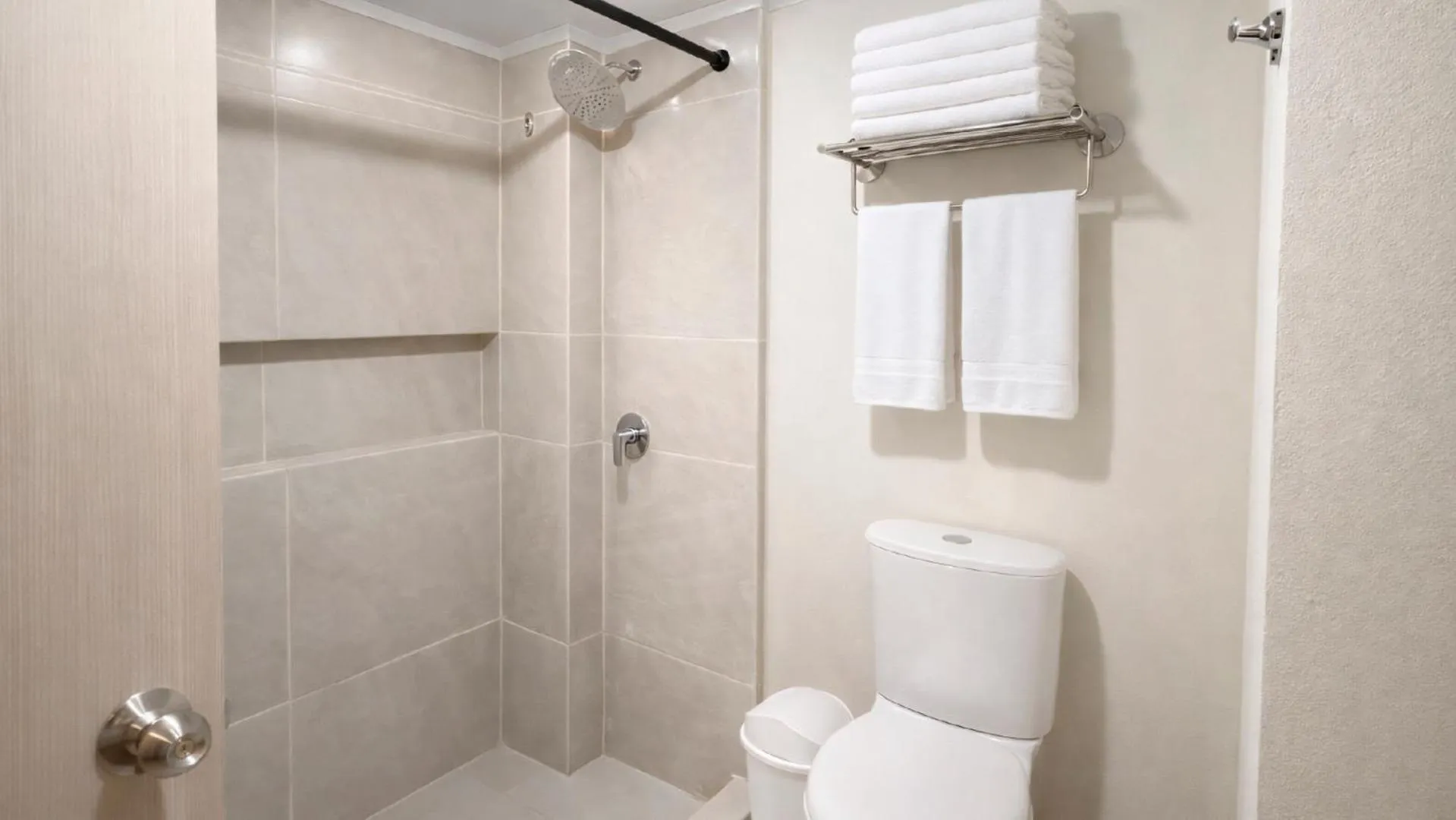 Bathroom in Hotel Toné by On vacation