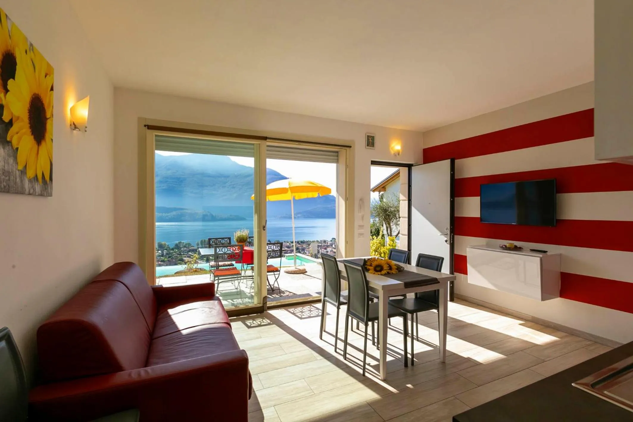 TV and multimedia in La Collinetta Apartments