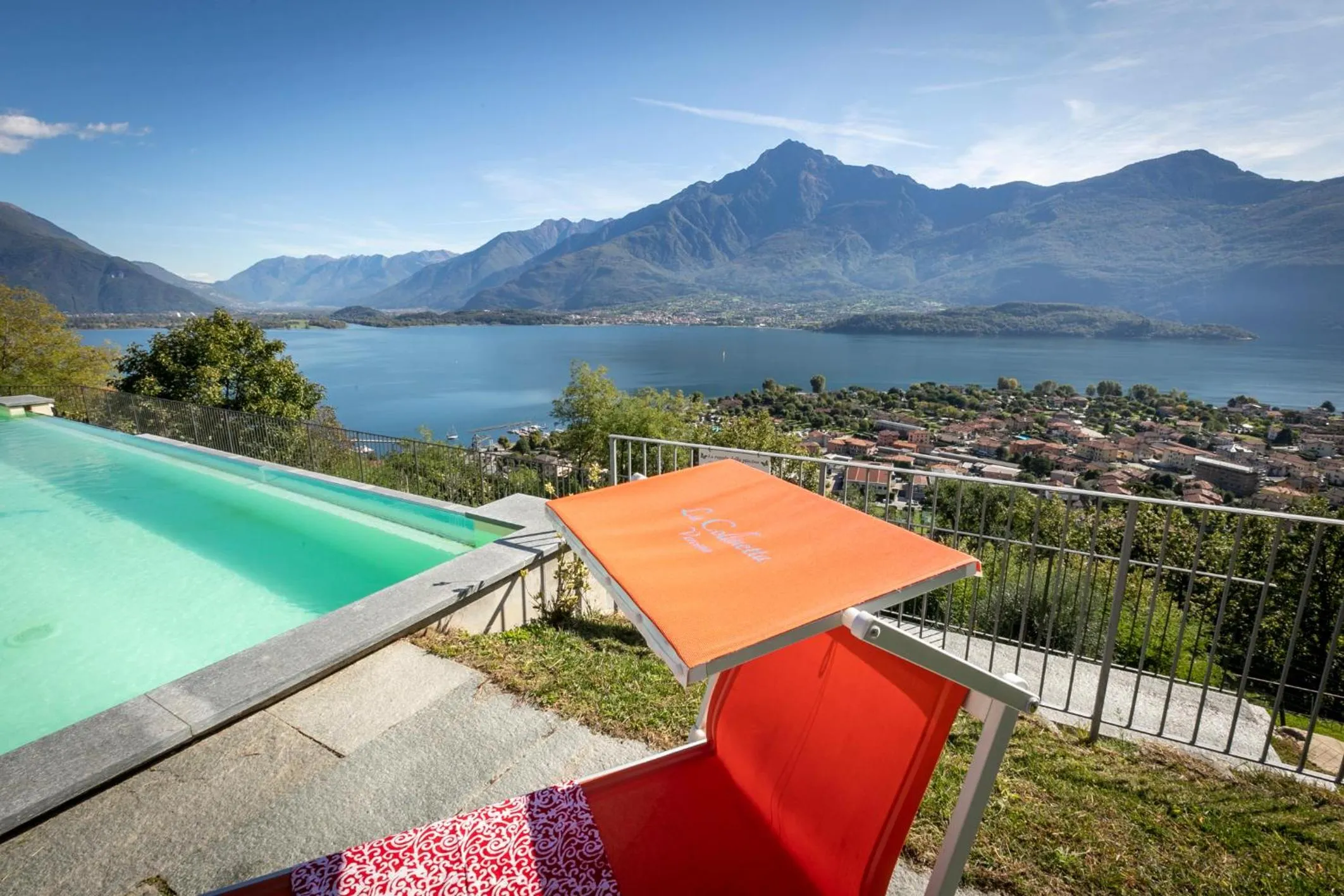 Lake view in La Collinetta Apartments