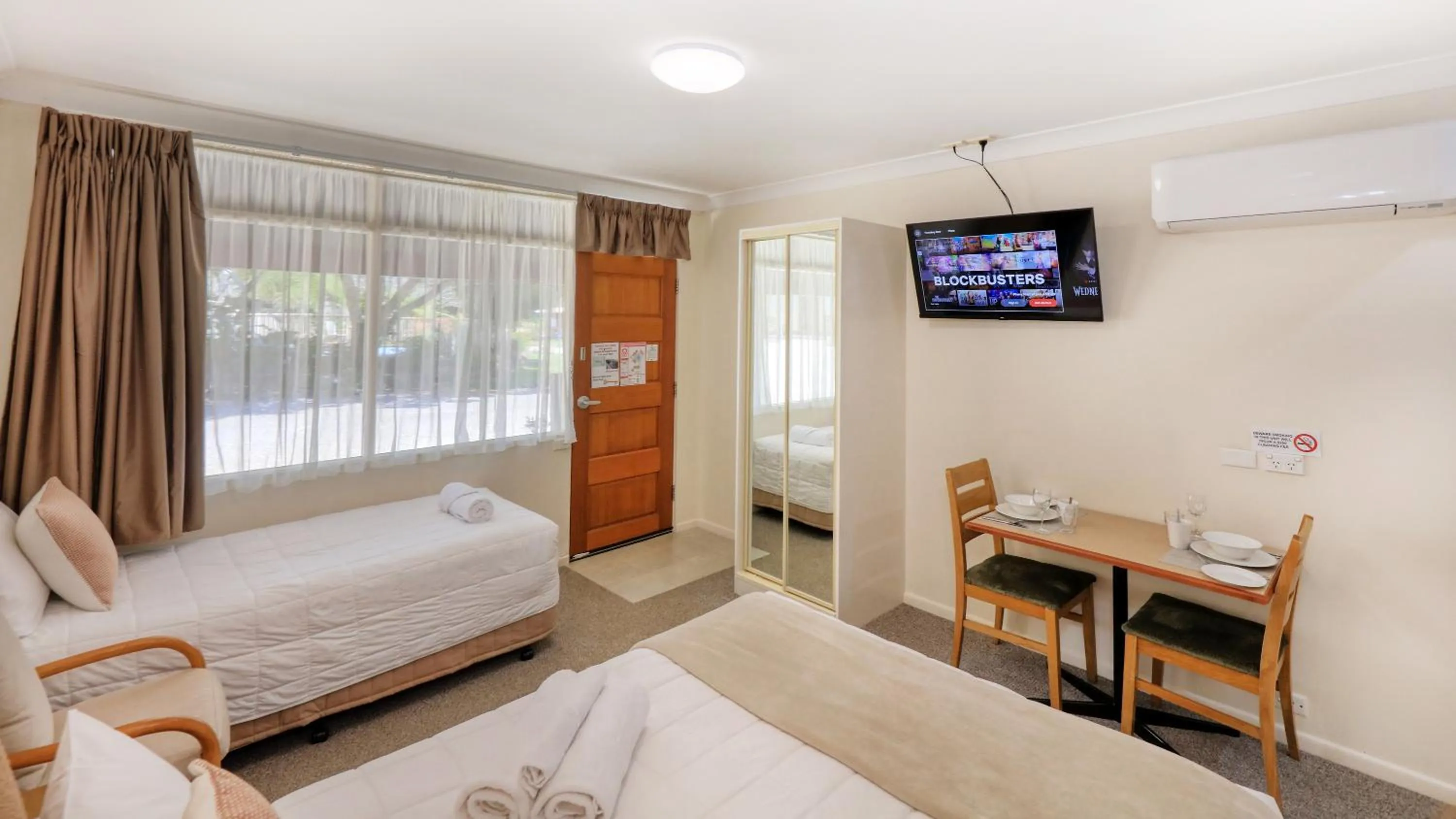 TV and multimedia, Bed in Alstonville Settlers Motel