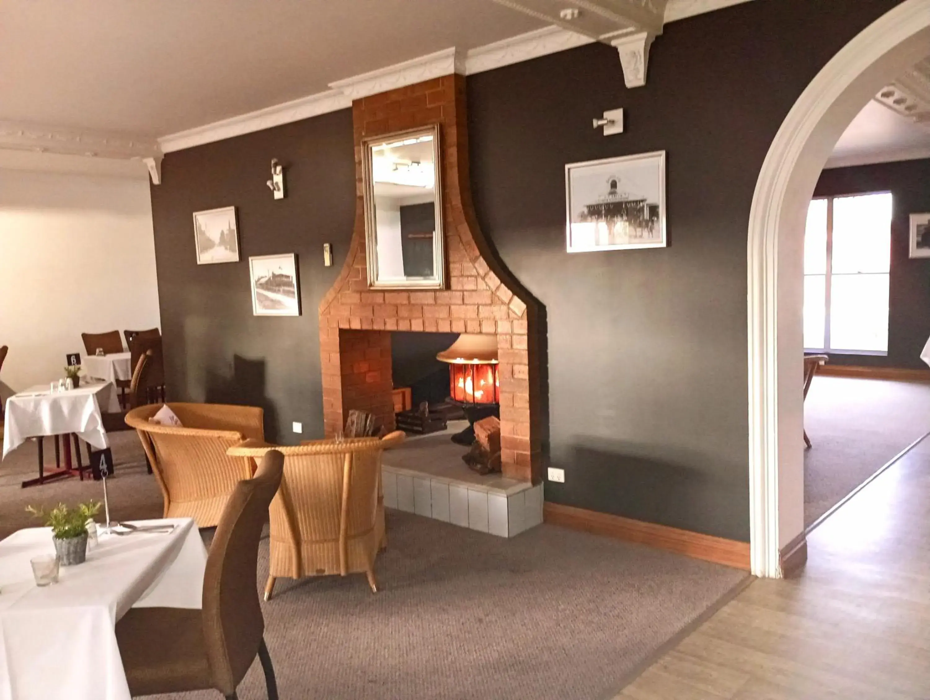 Restaurant/places to eat in The Henry Parkes Tenterfield Restaurant/places to eat in The Henry Parkes Tenterfield