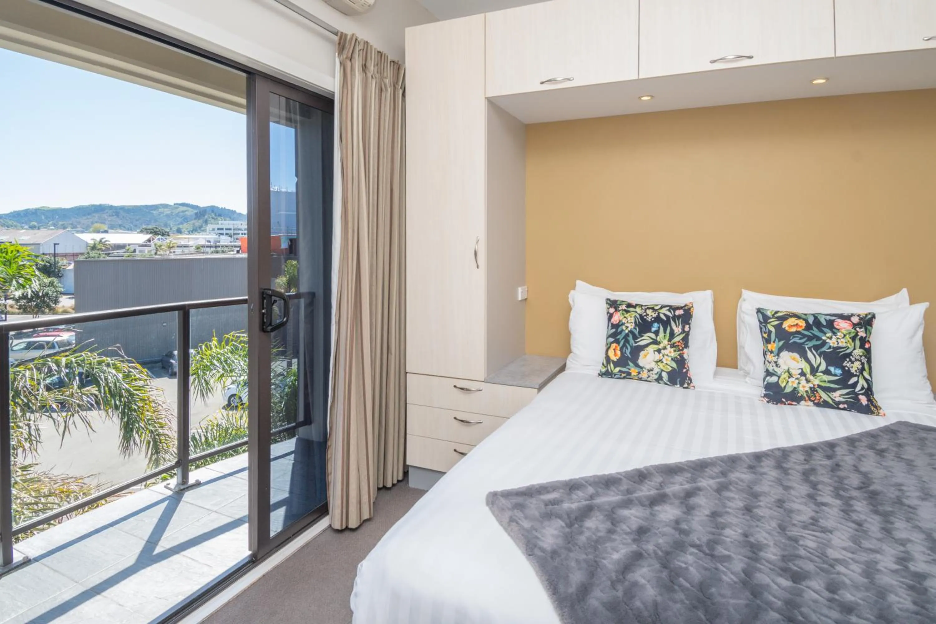 Bed in Portside Hotel Gisborne