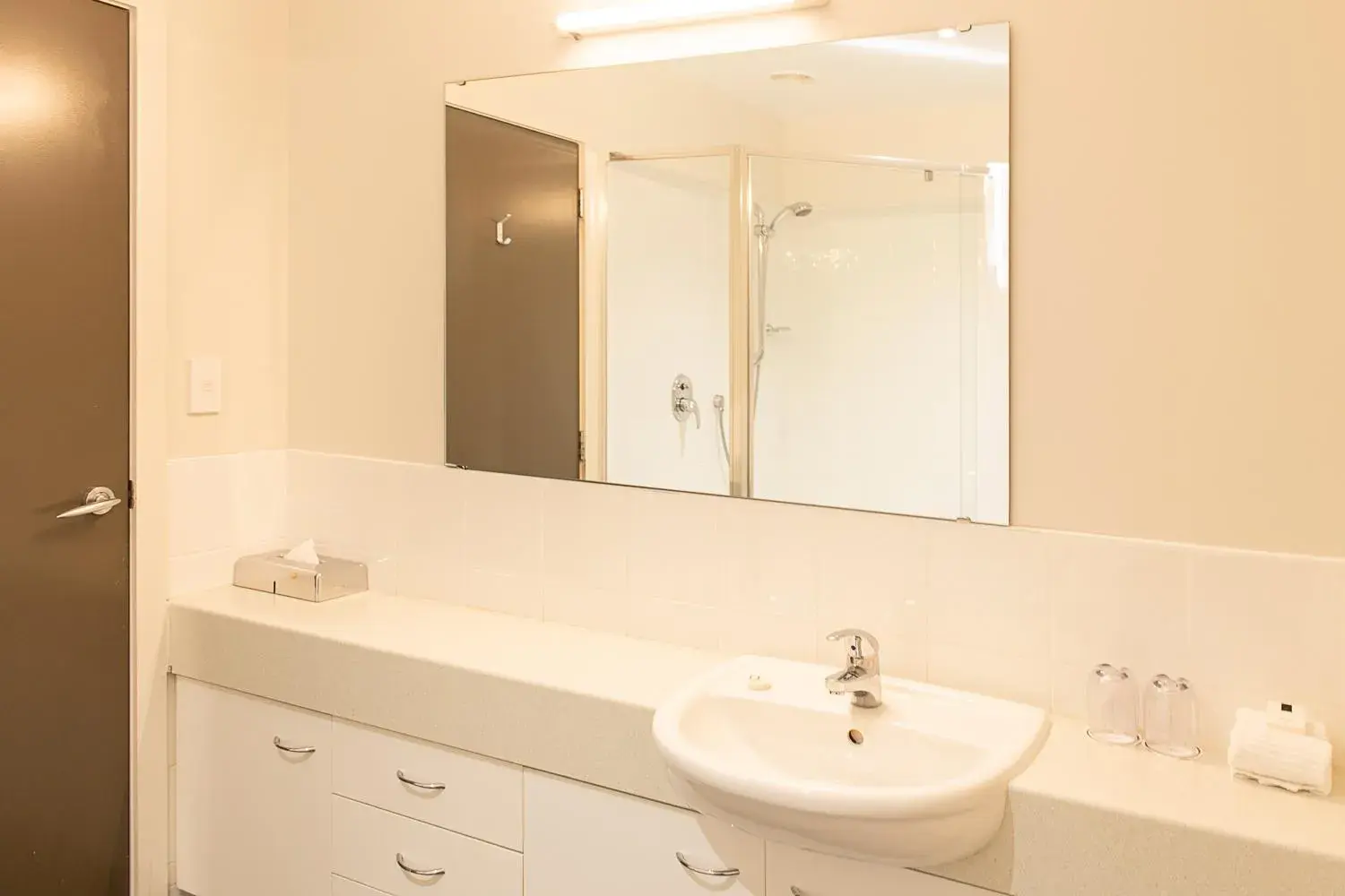 Standard One-Bedroom Apartment in Portside Hotel Gisborne Standard One-Bedroom Apartment in Portside Hotel Gisborne