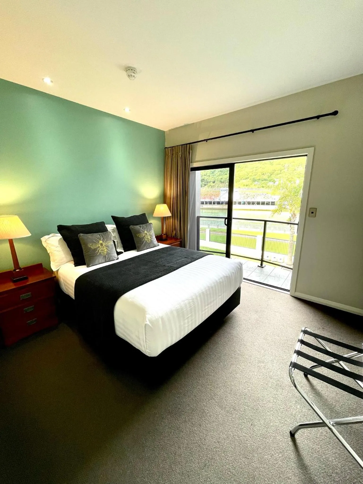 Bed in Portside Hotel Gisborne