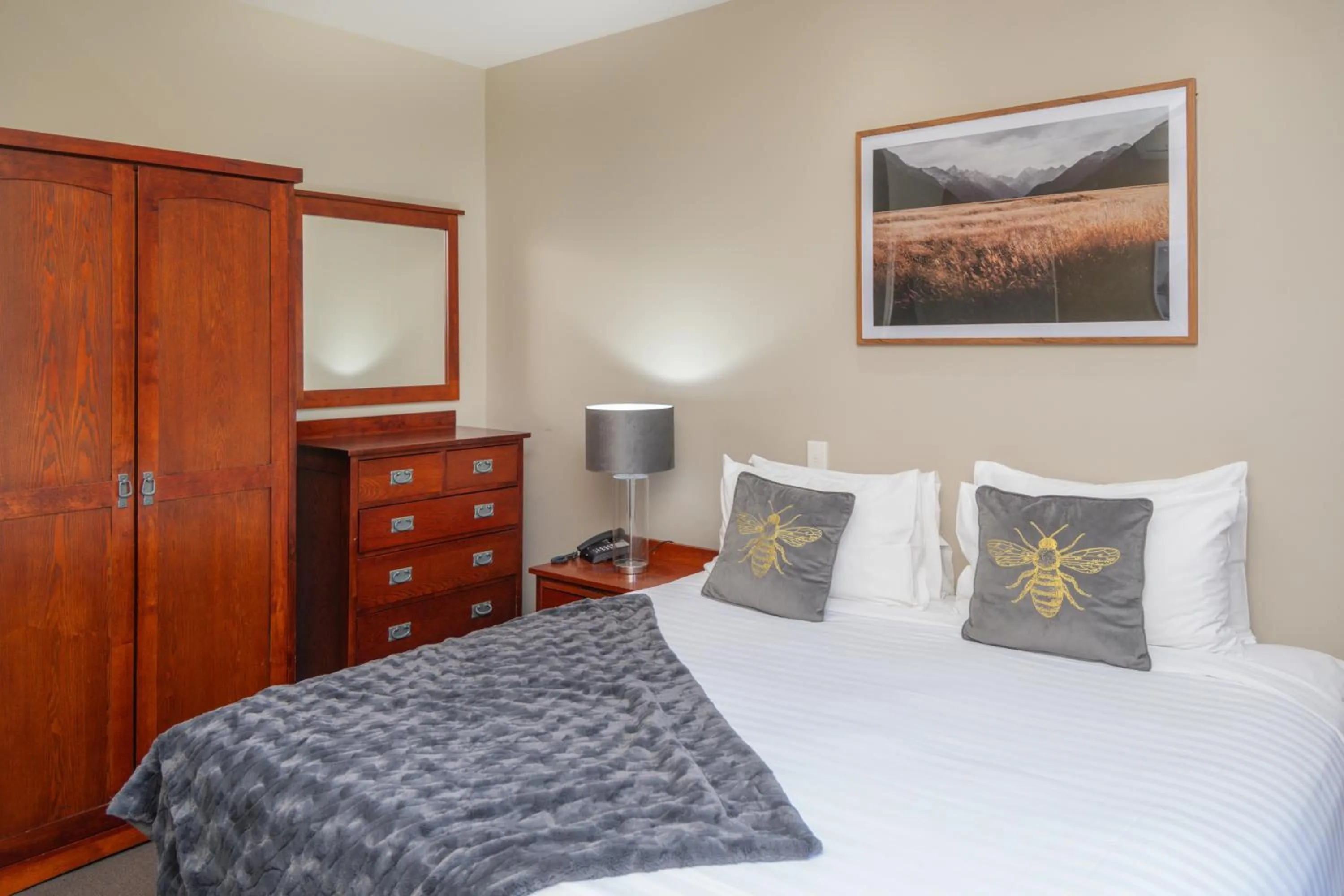 Bedroom, Bed in Portside Hotel Gisborne