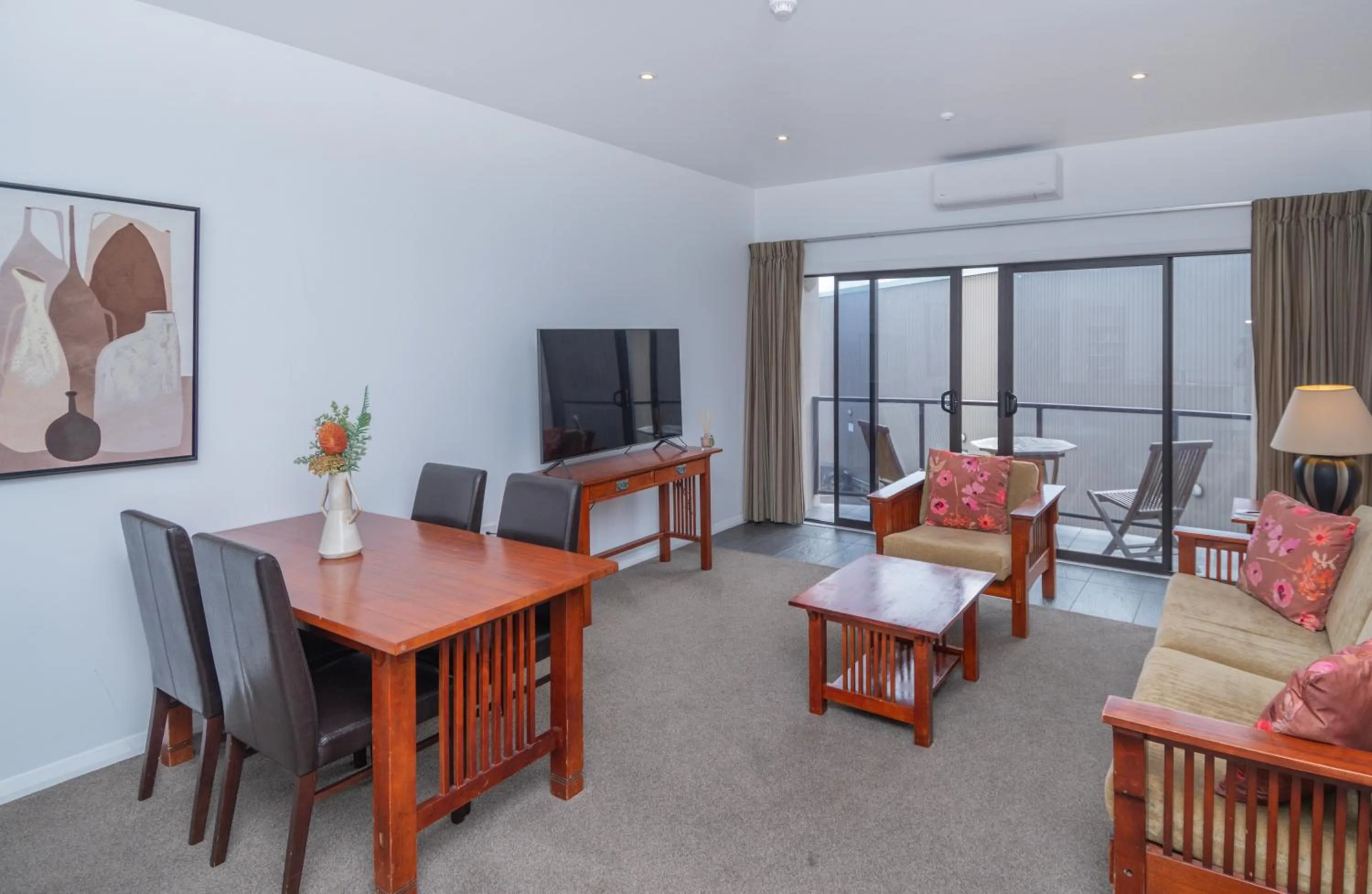 Living room in Portside Hotel Gisborne