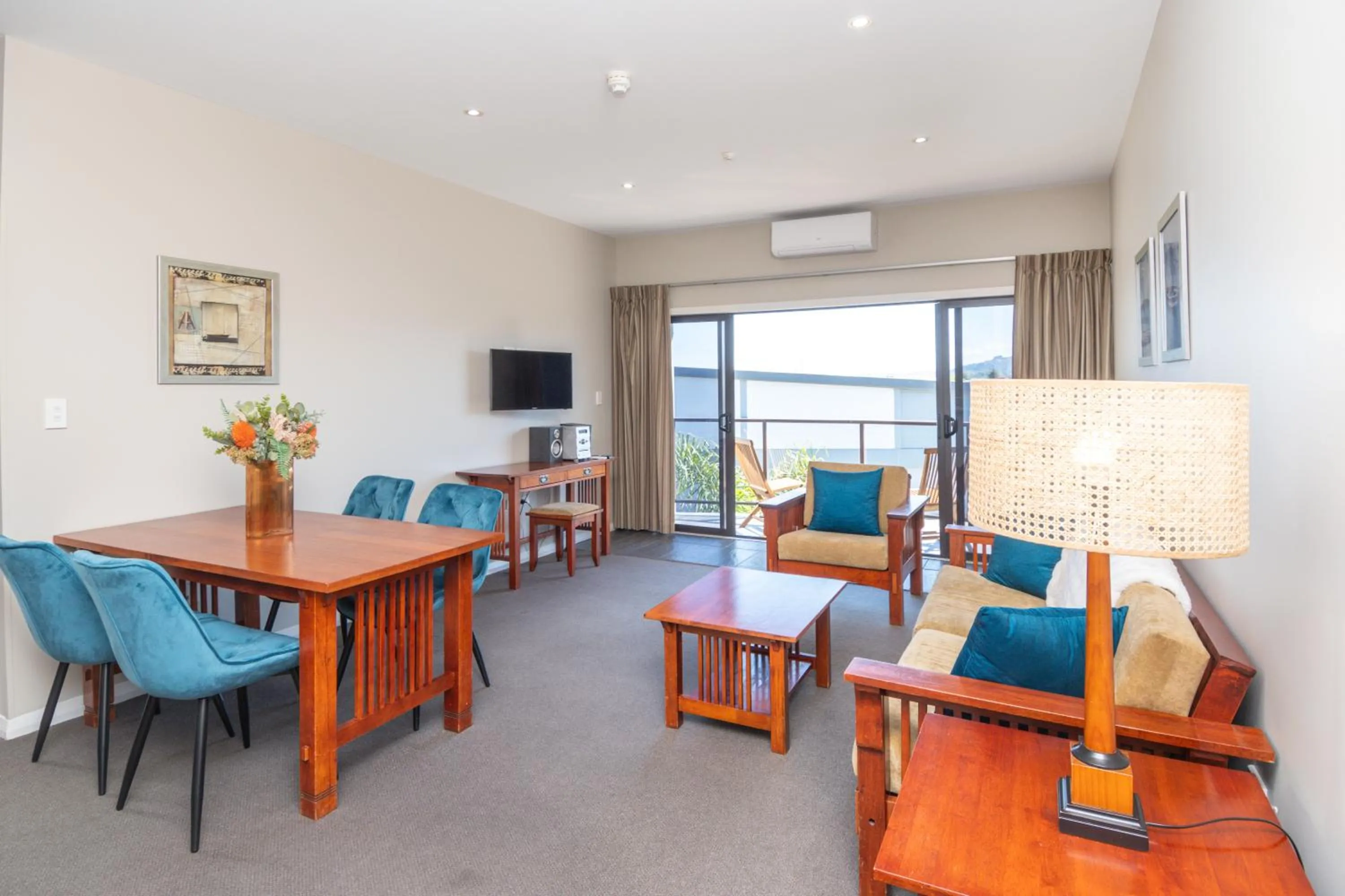 Living room in Portside Hotel Gisborne