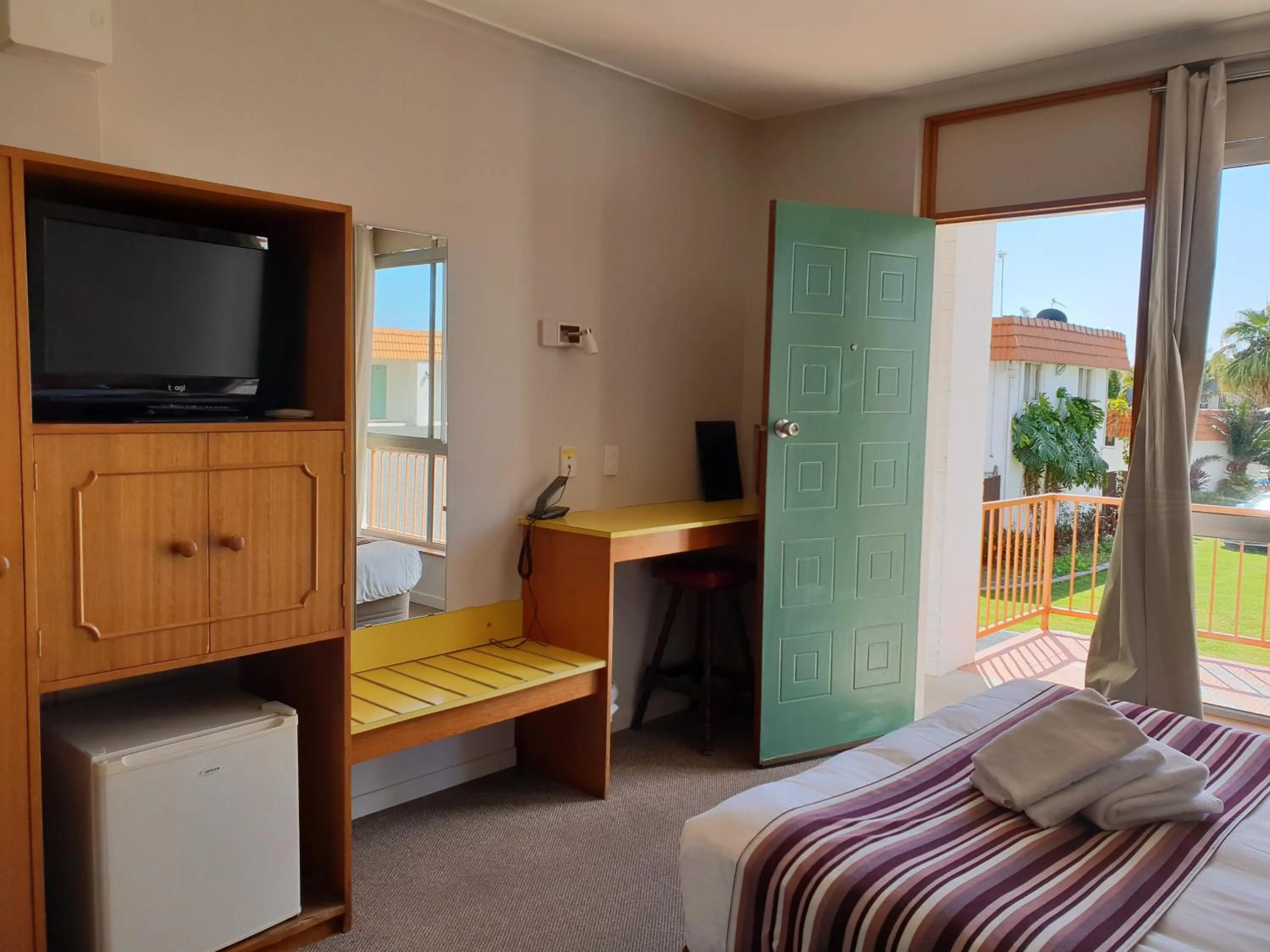 Bed in Moon River Motor Inn