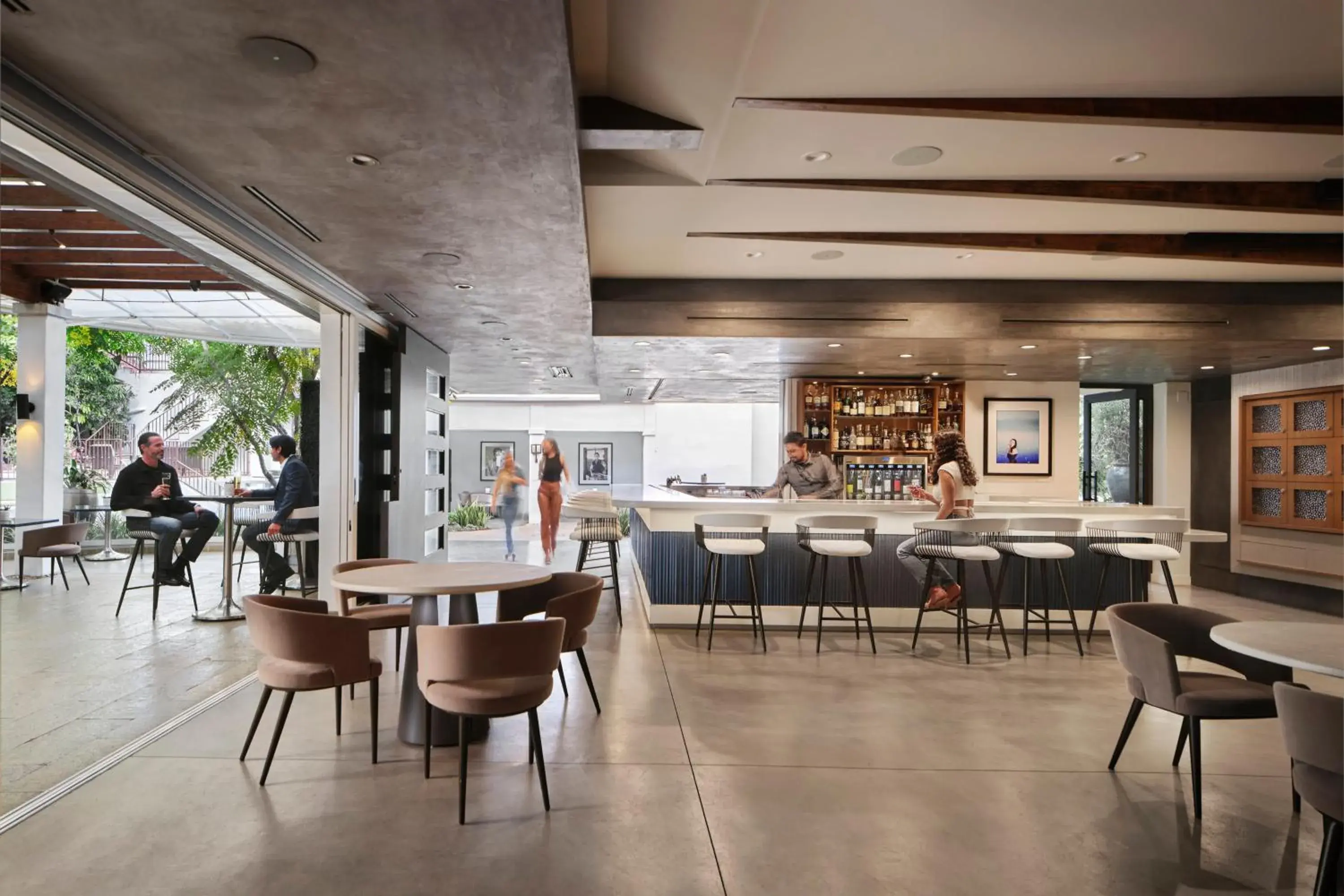 Restaurant/places to eat in Sunset Marquis Hotel Restaurant/places to eat in Sunset Marquis Hotel