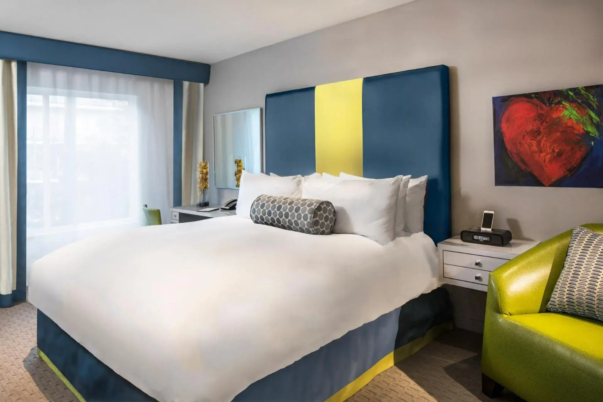 Standard King Room in Sunset Marquis Hotel Standard King Room in Sunset Marquis Hotel