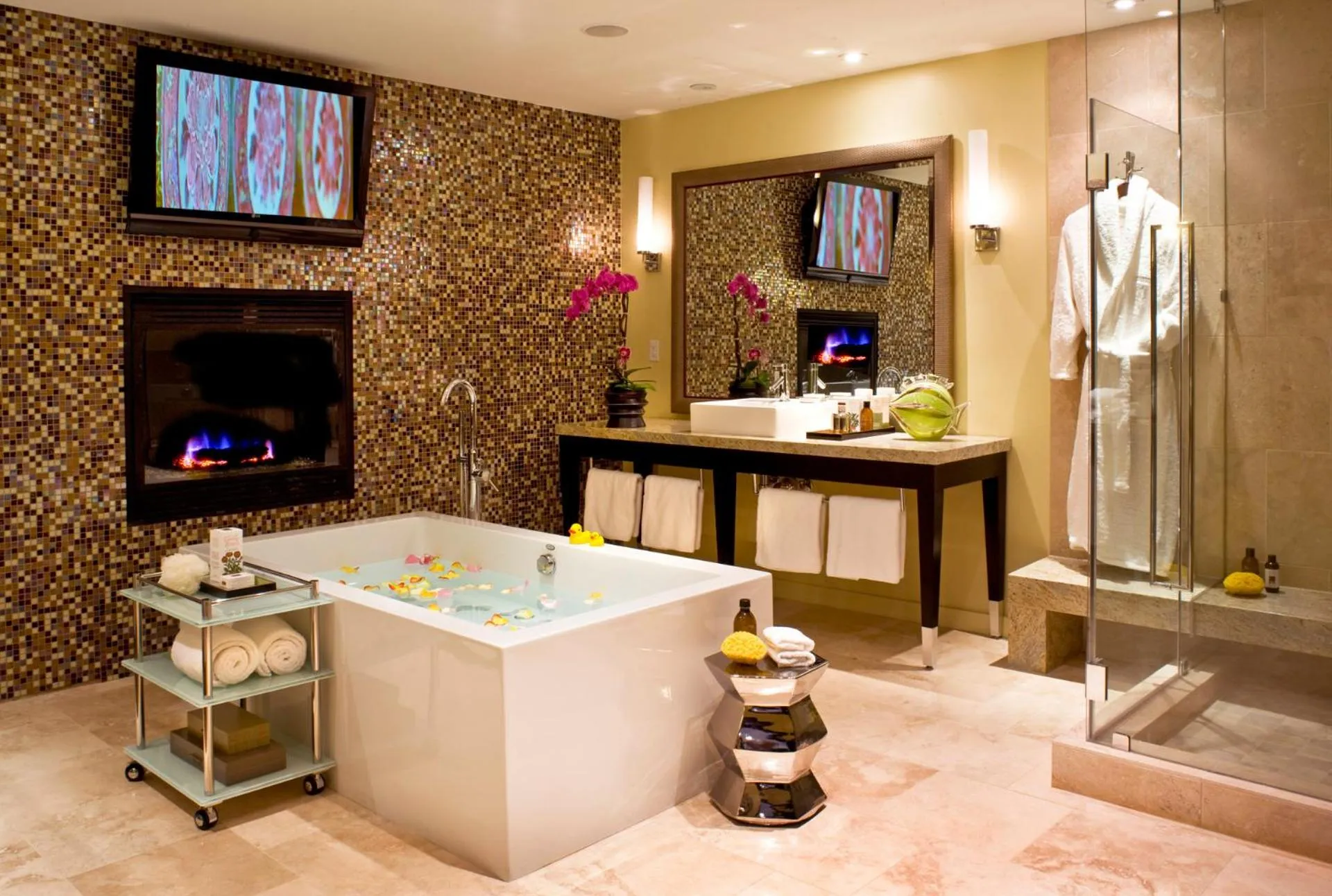 Sunset Marquis Hotel