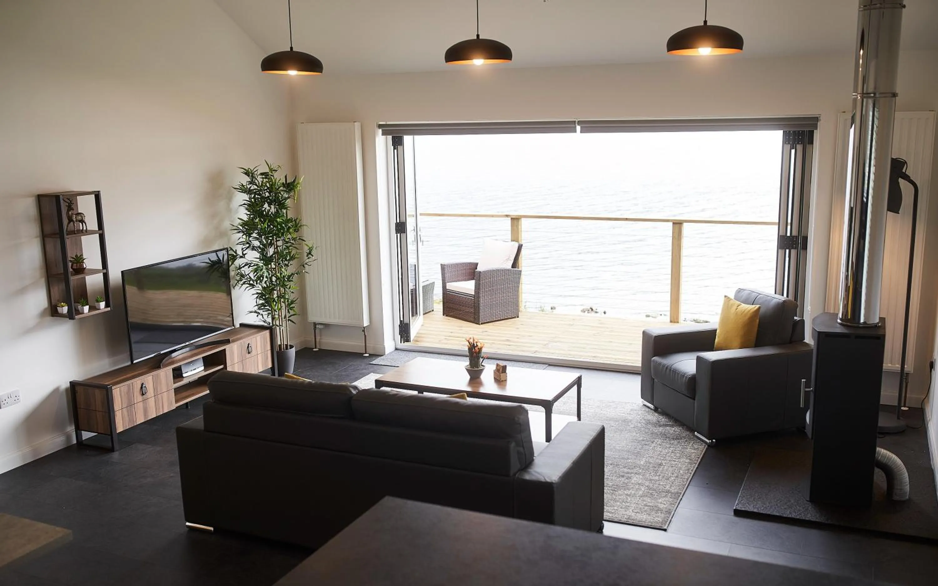 Shoreland Lodges - Holly Lodge