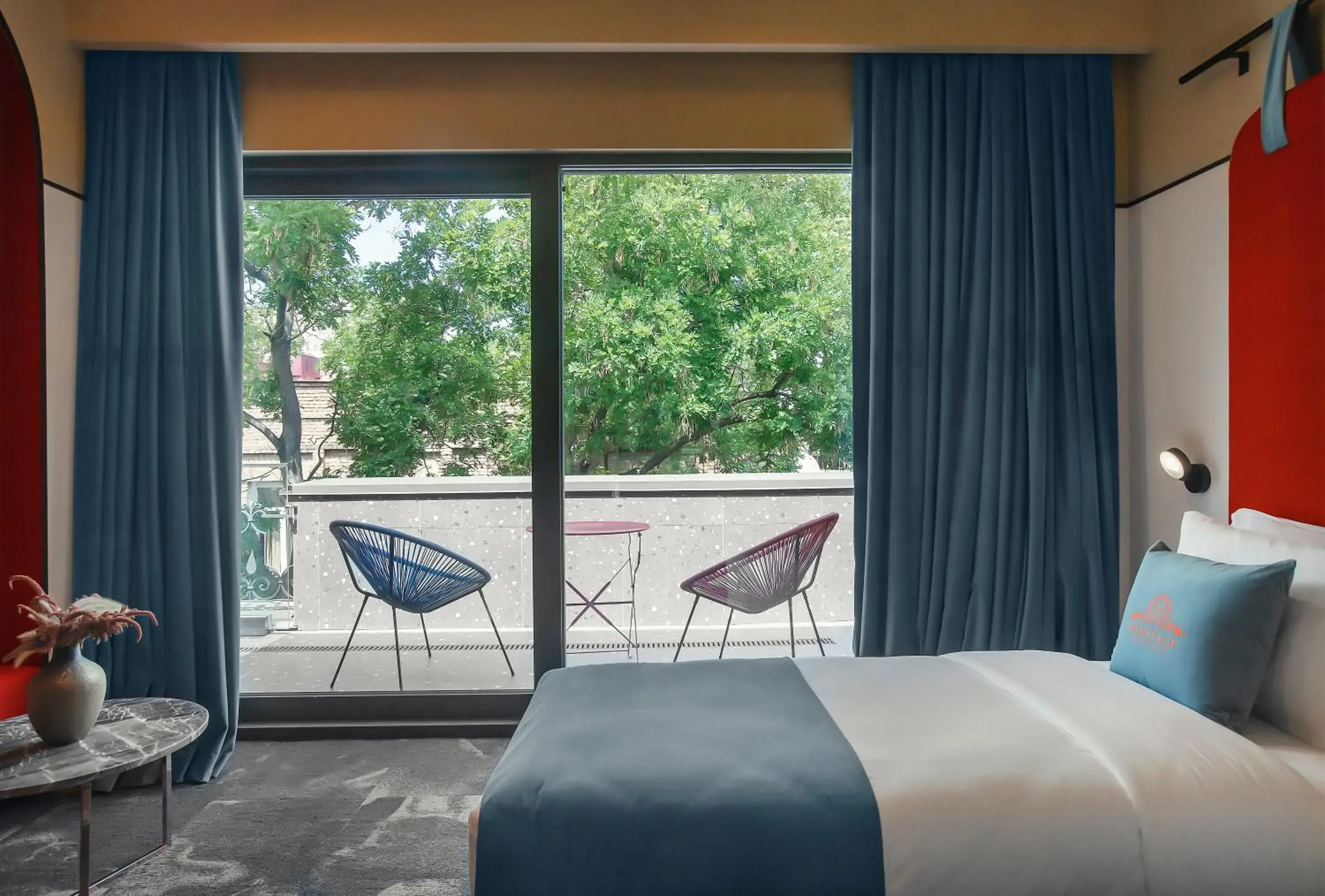 Bed in Heritage Hotel and Suites Bed in Heritage Hotel and Suites