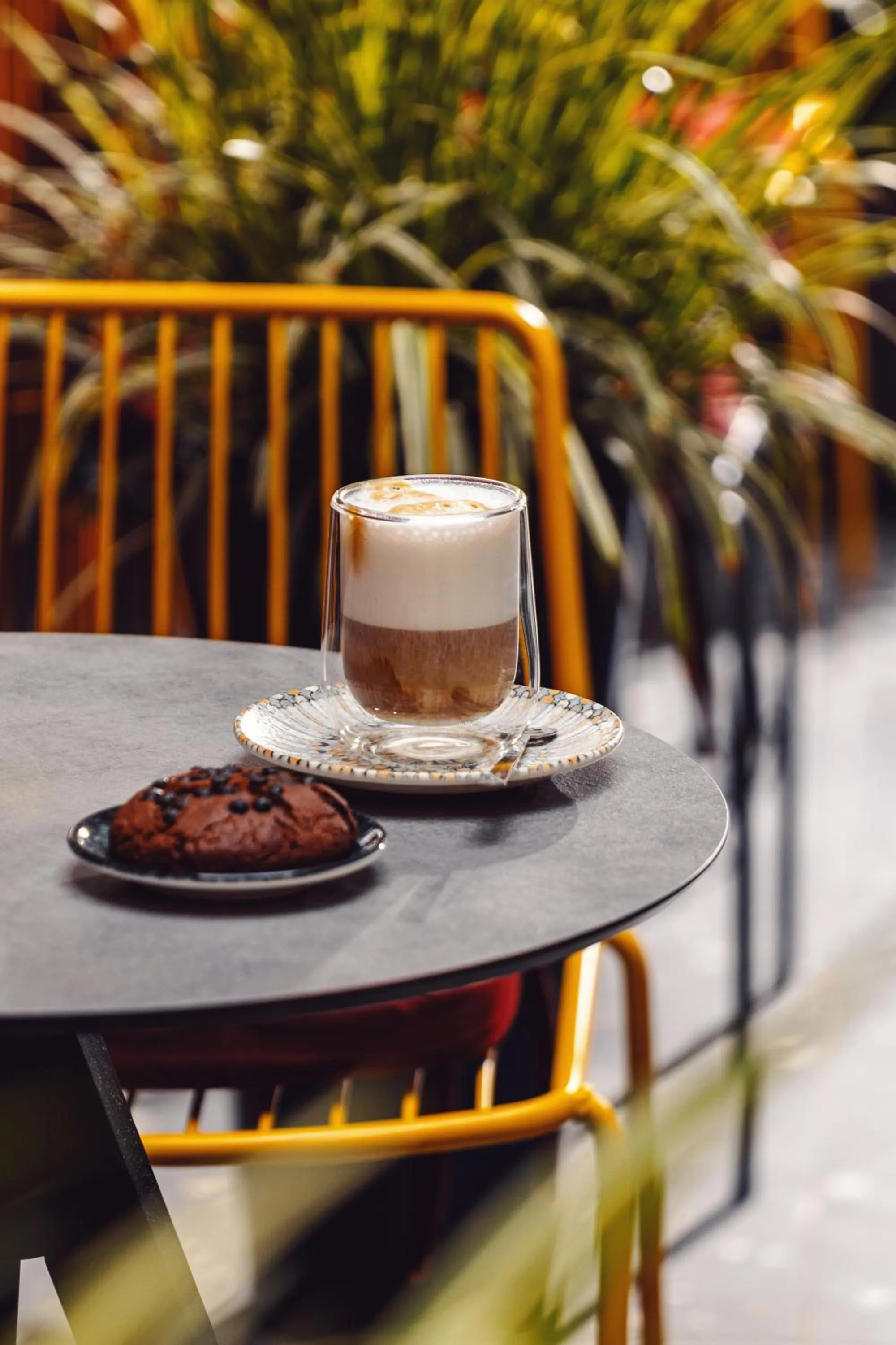 Restaurant/places to eat in Heritage Hotel and Suites