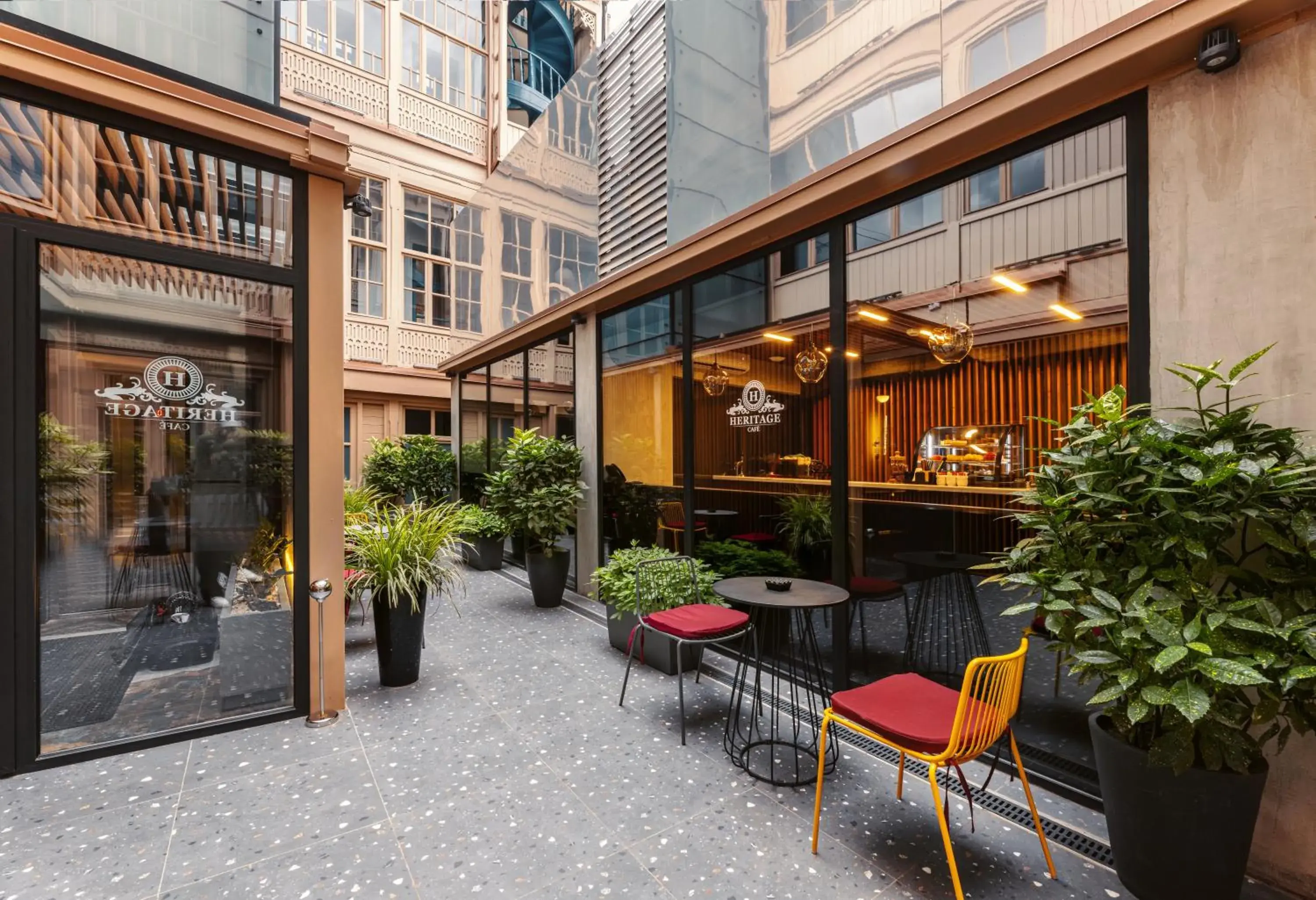 Restaurant/places to eat in Heritage Hotel and Suites Restaurant/places to eat in Heritage Hotel and Suites