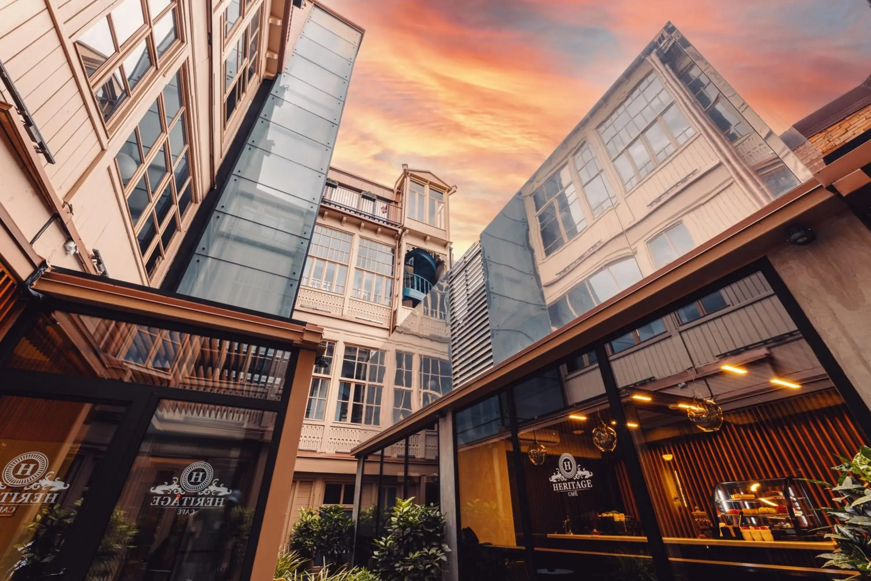 Restaurant/places to eat in Heritage Hotel and Suites Restaurant/places to eat in Heritage Hotel and Suites