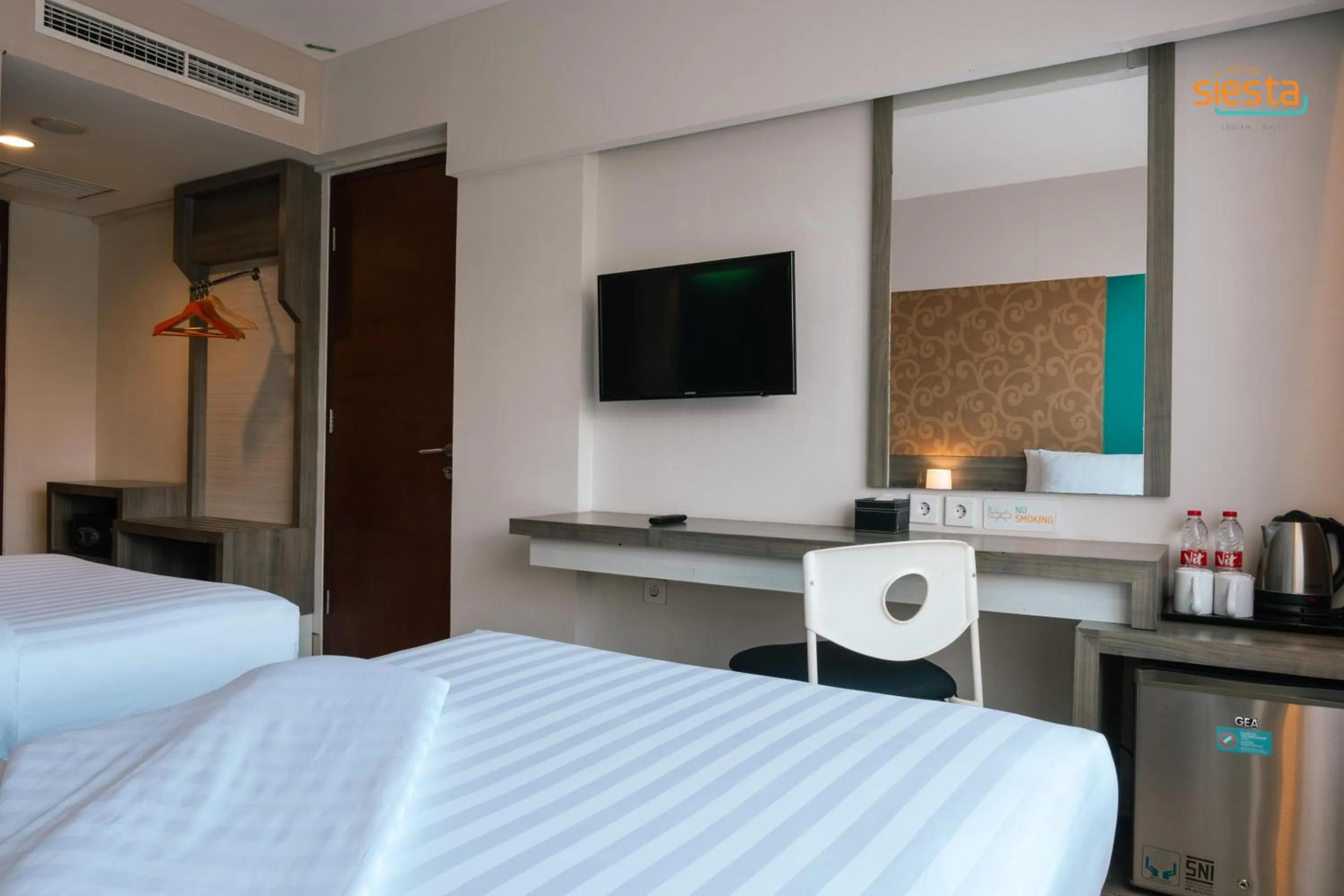 Bedroom, Bed in Siesta Legian