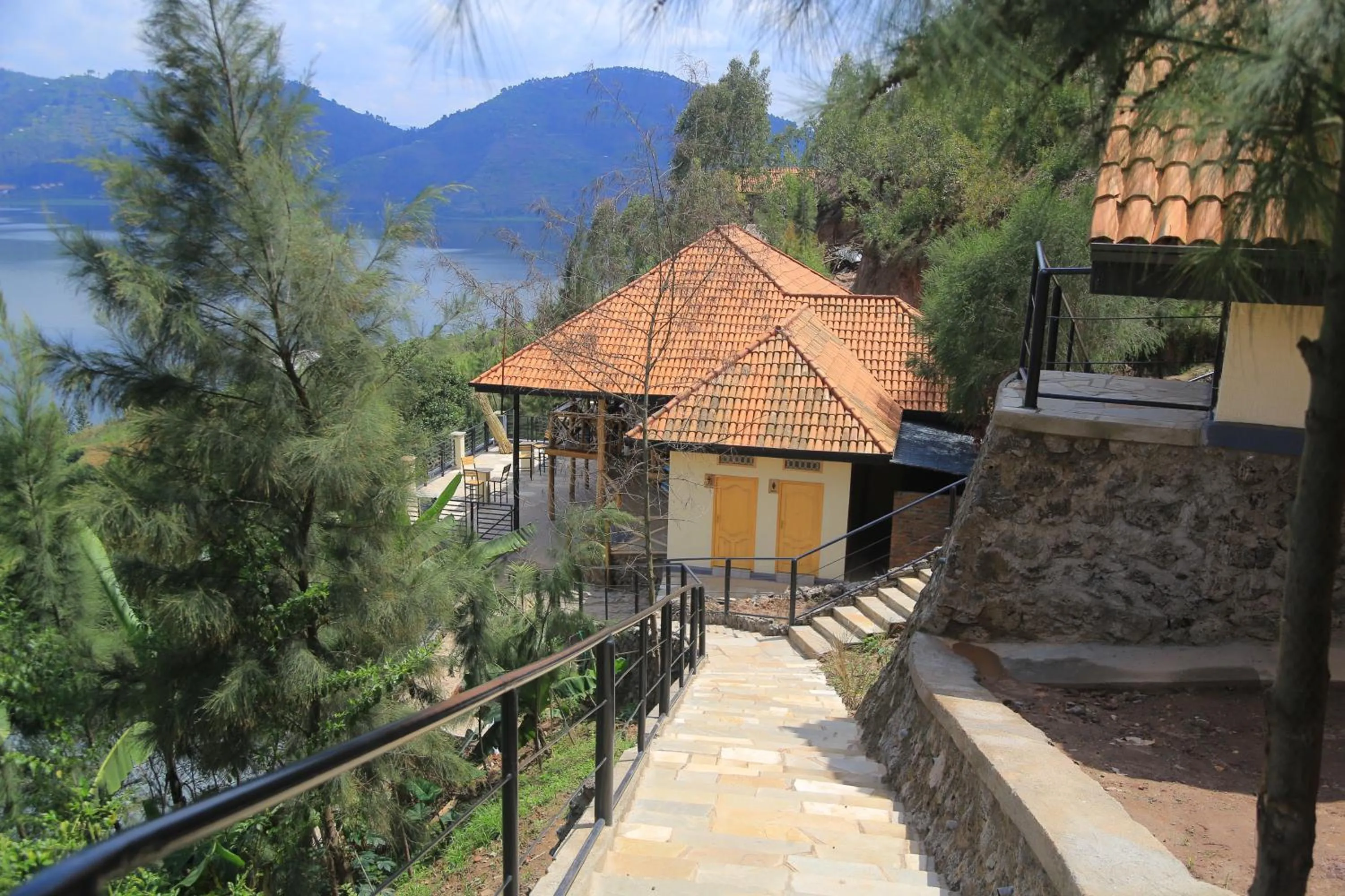 Lake view in My Hill Eco Lodge