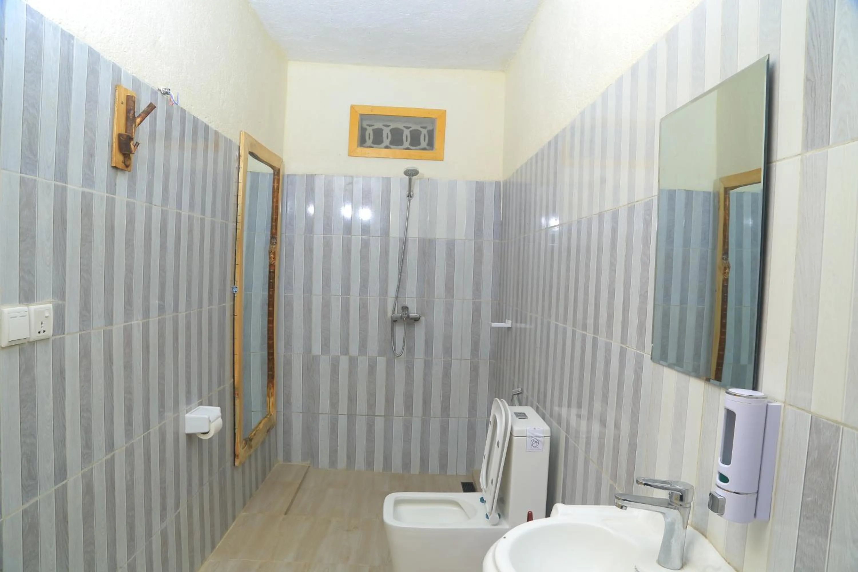 Toilet in My Hill Eco Lodge