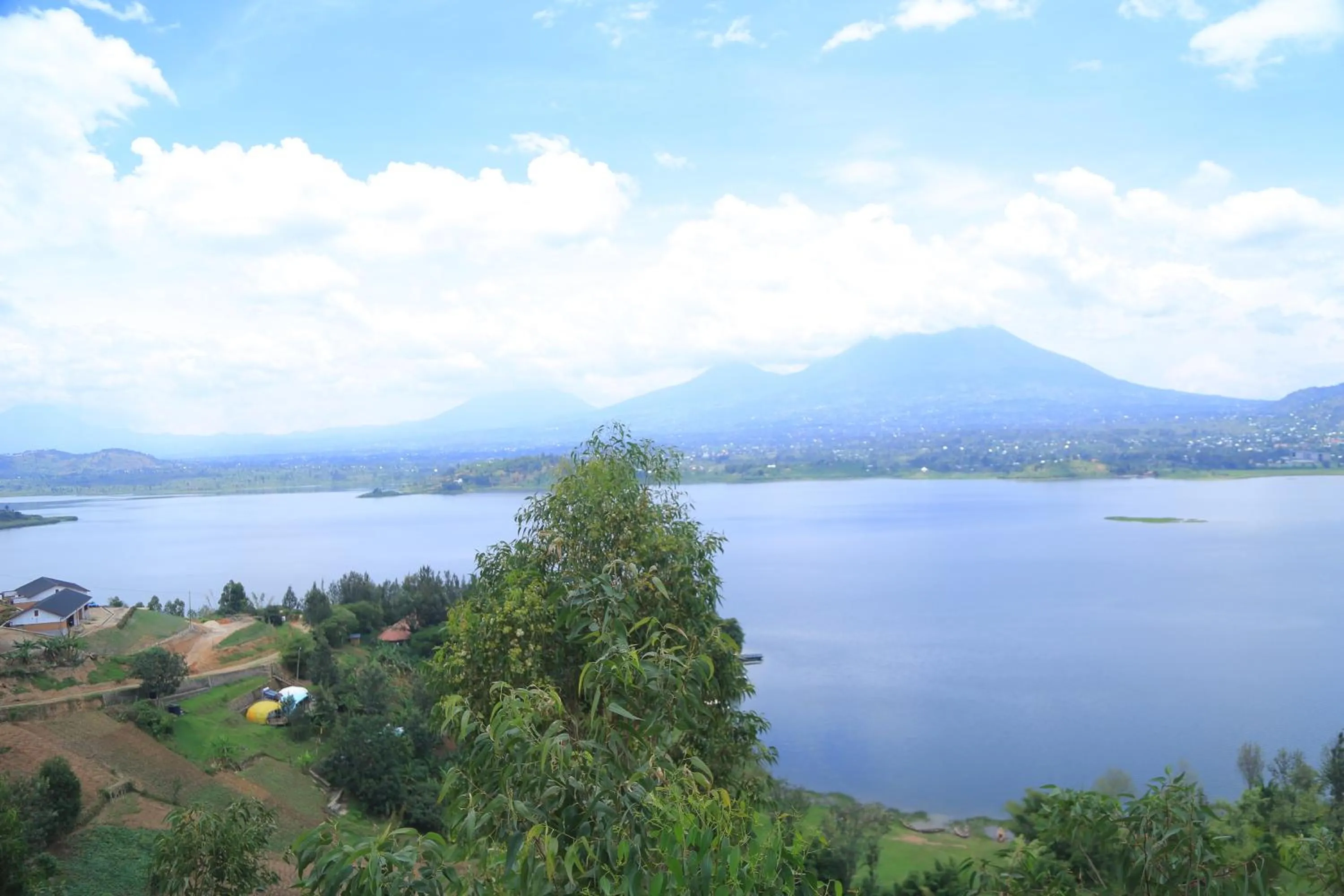Lake view in My Hill Eco Lodge