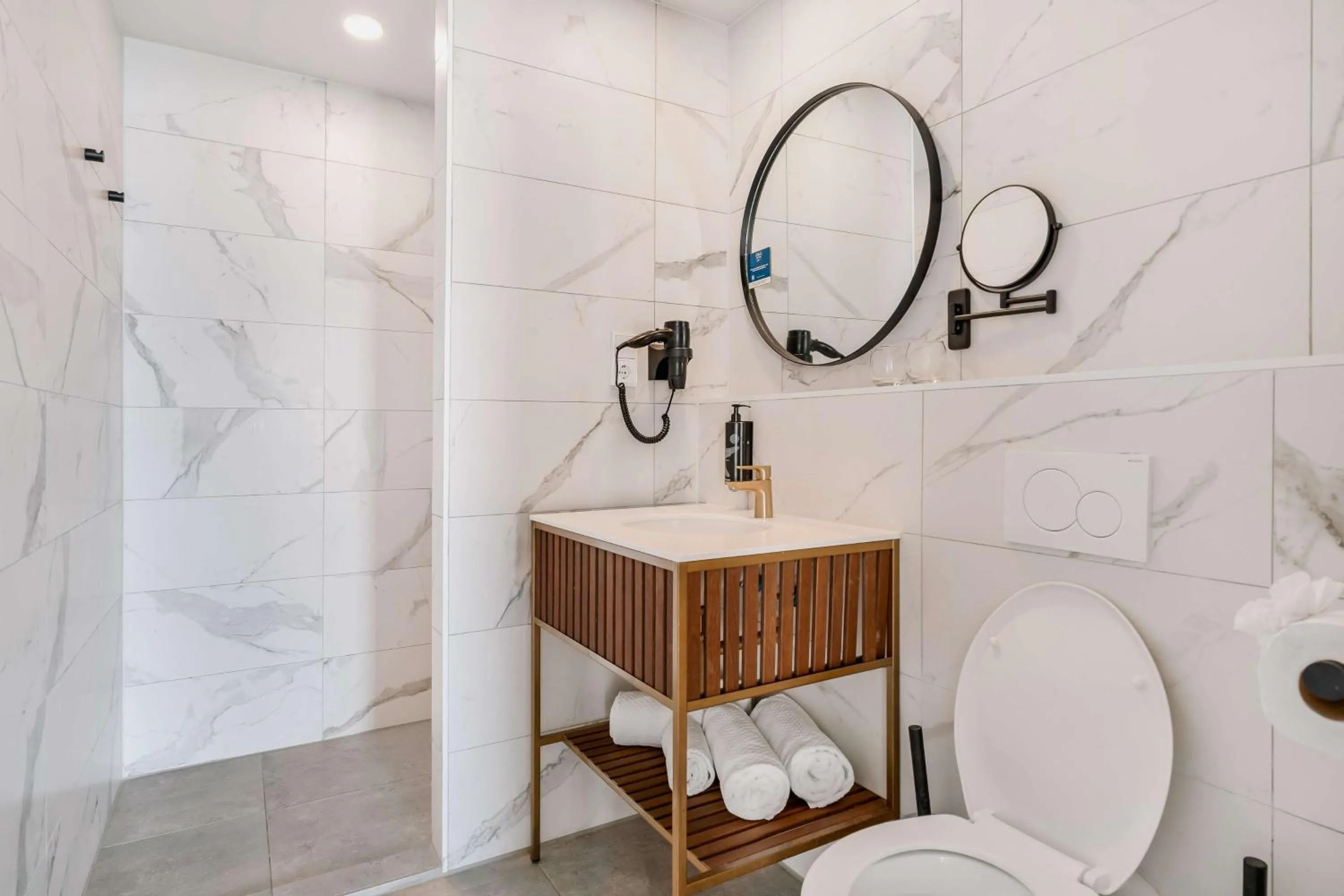 Bathroom in Mangrove Beach Corendon Curacao All-Inclusive Resort, Curio by Hilton