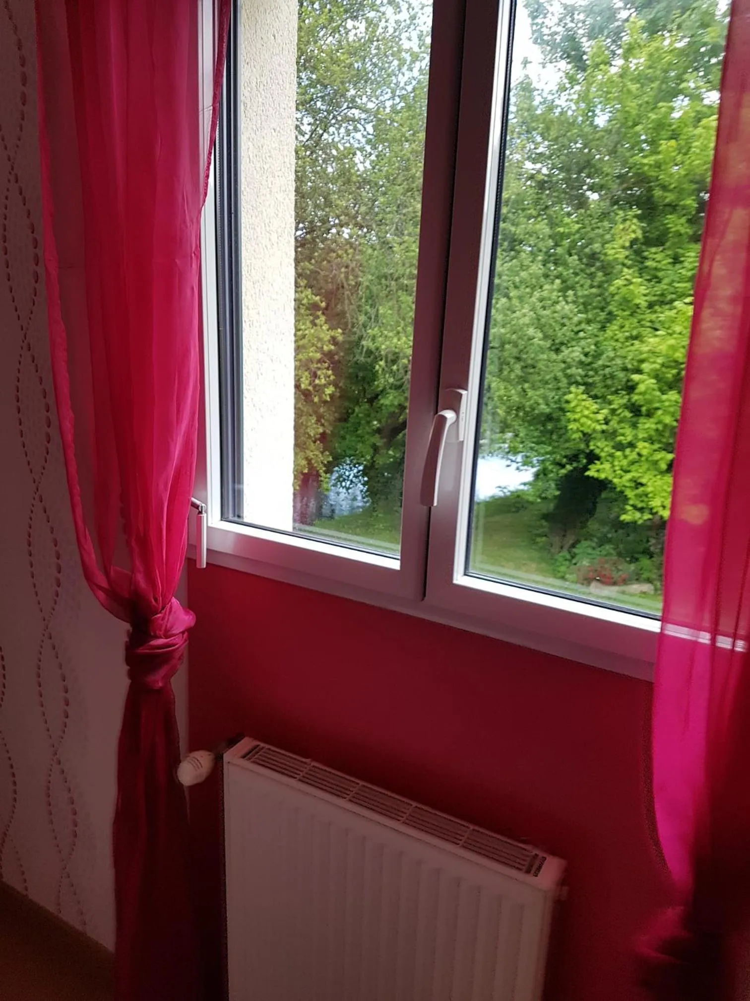 Bedroom in Chambres d'Hôtes Arques en Ciel