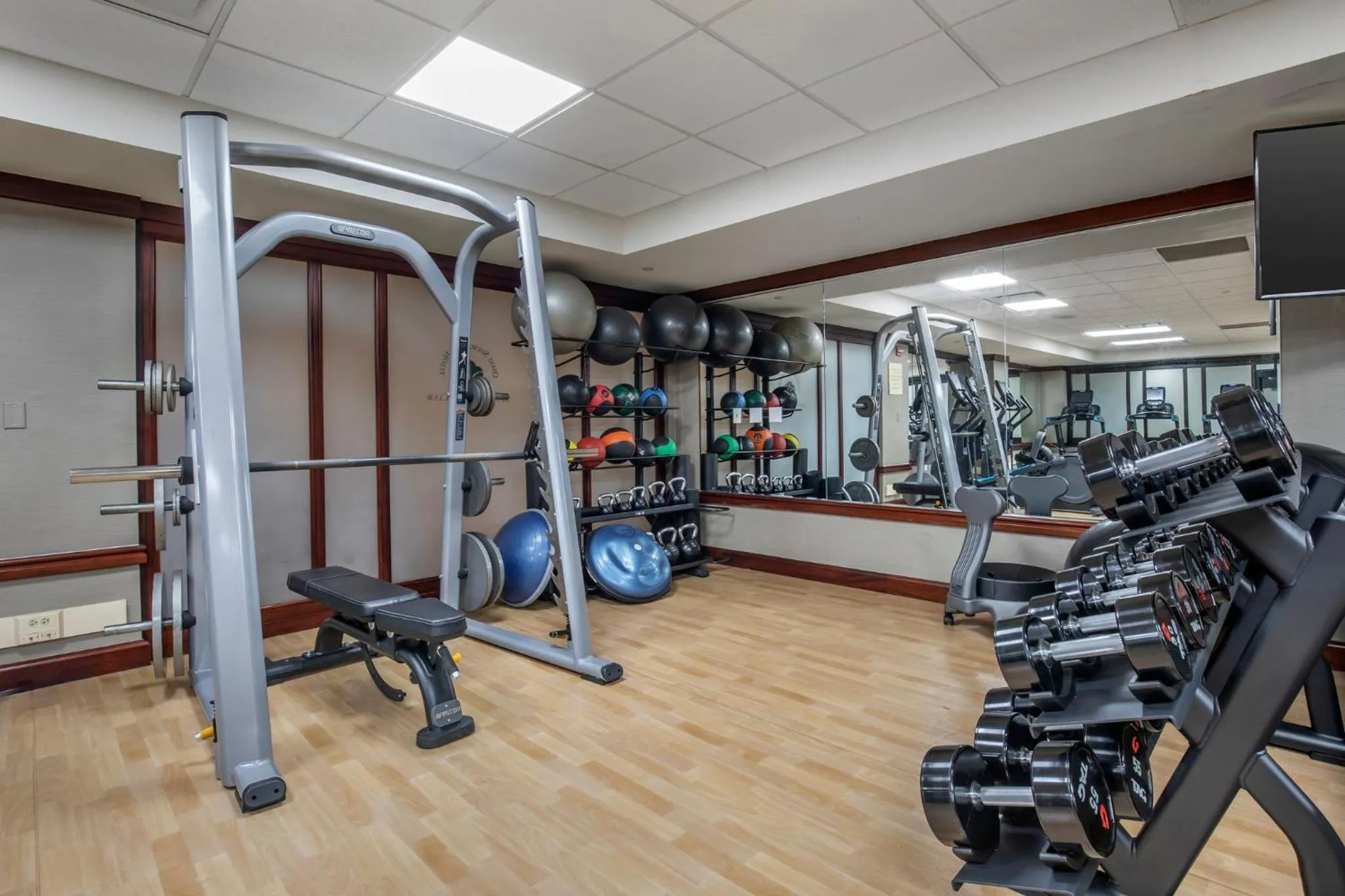 Fitness centre/facilities in Omni Shoreham Hotel