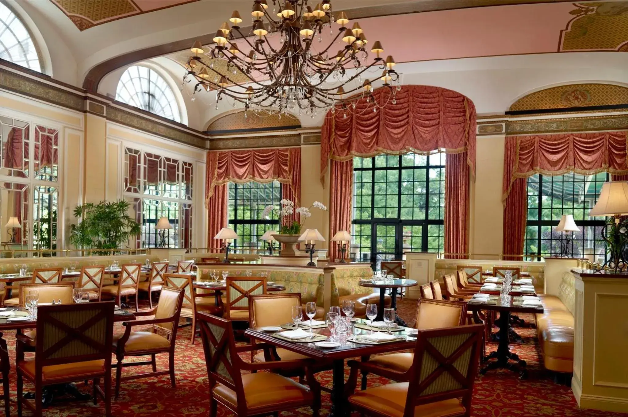 Restaurant/places to eat in Omni Shoreham Hotel Restaurant/places to eat in Omni Shoreham Hotel