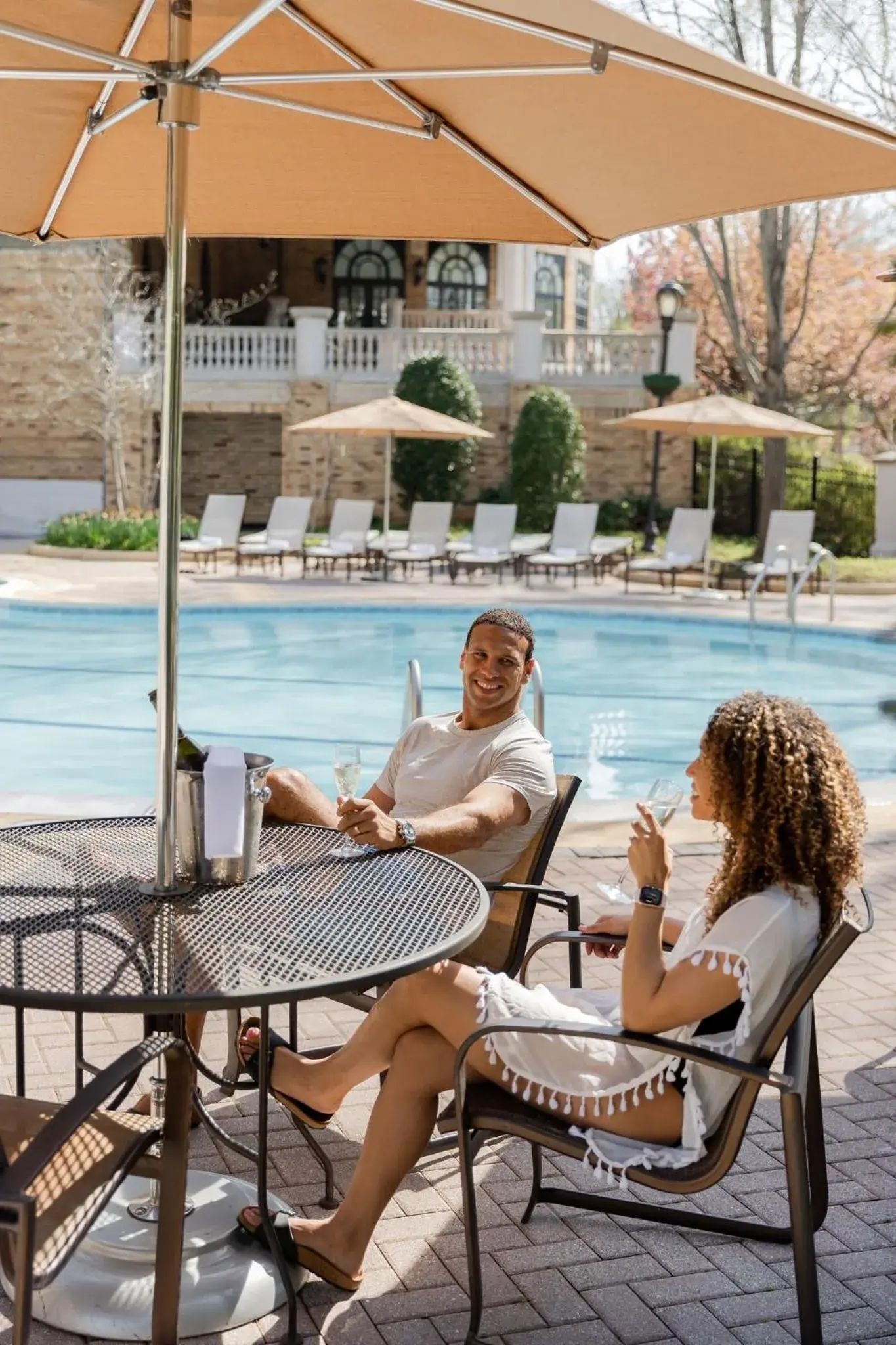 Swimming pool in Omni Shoreham Hotel Swimming pool in Omni Shoreham Hotel